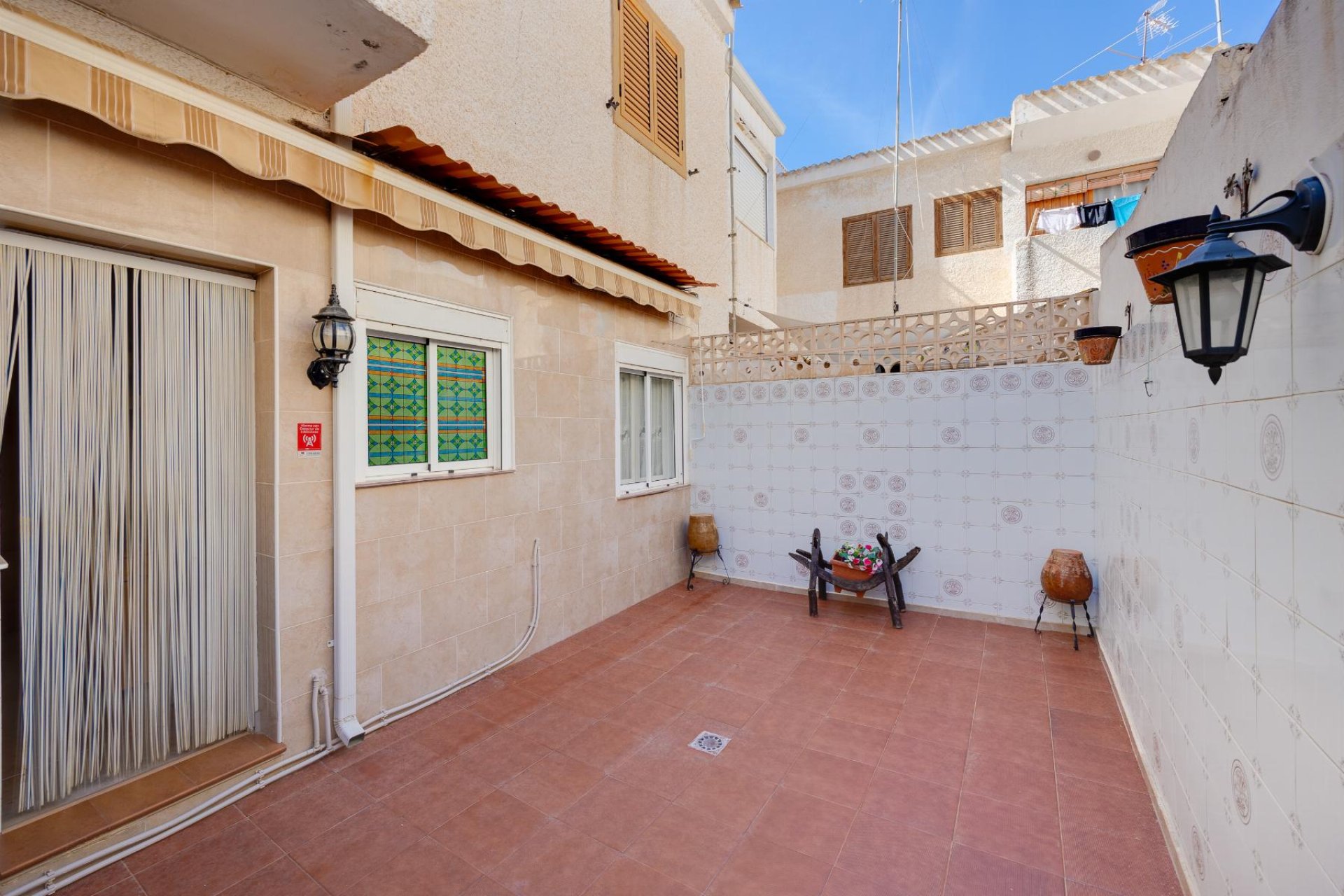 Resale - Bungalow -
Torrevieja - Playa de La Acequion