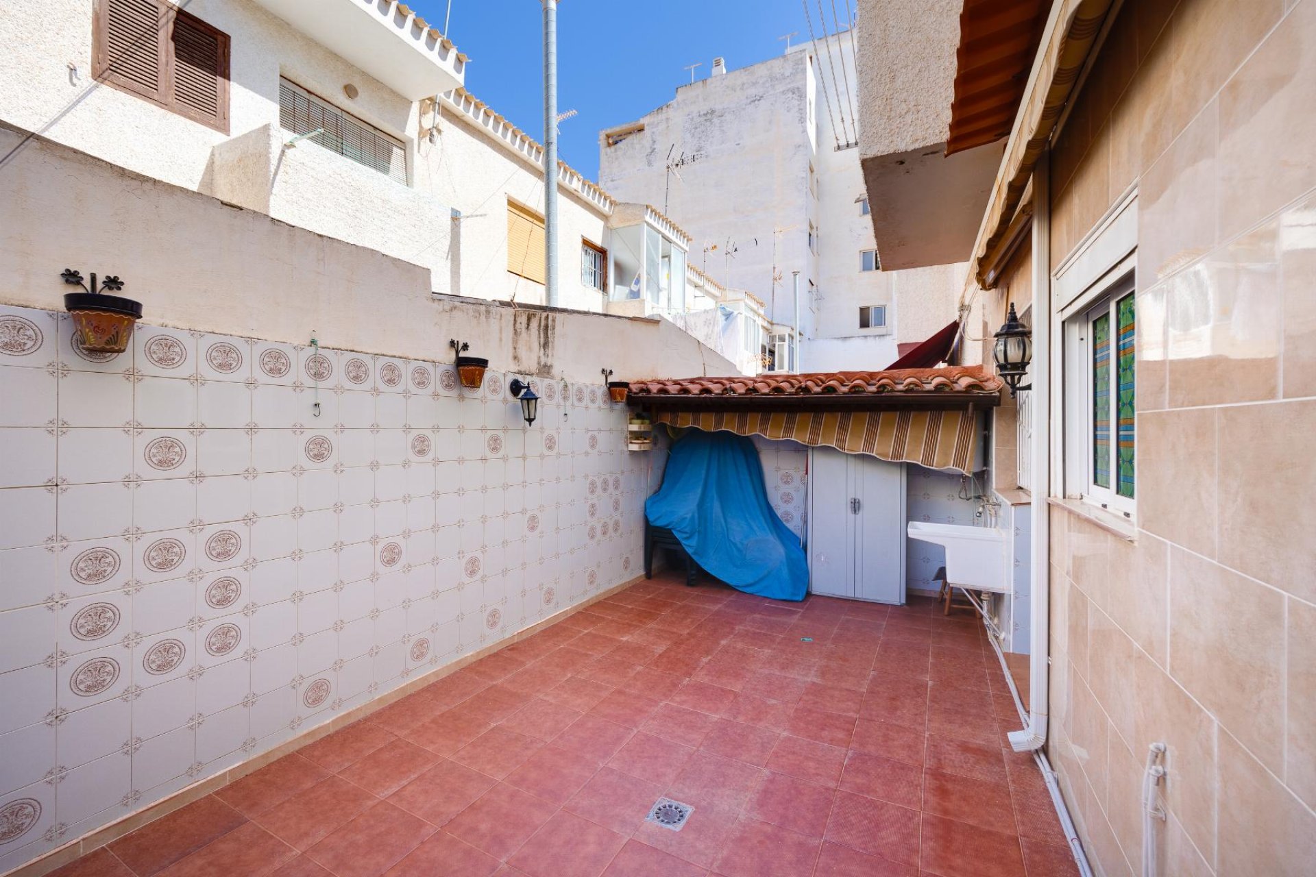 Resale - Bungalow -
Torrevieja - Playa de La Acequion