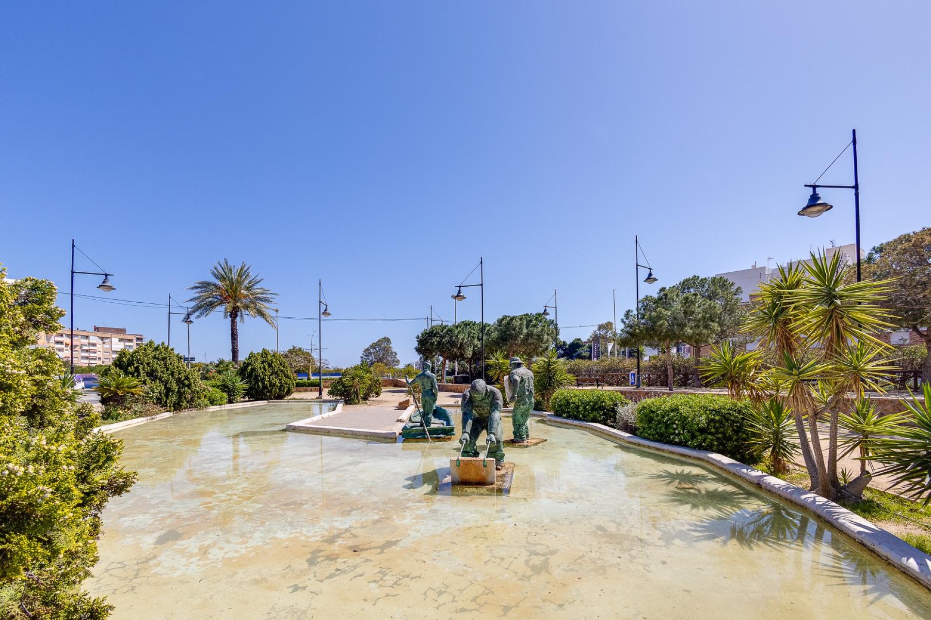 Resale - Bungalow -
Torrevieja - Playa de La Acequion