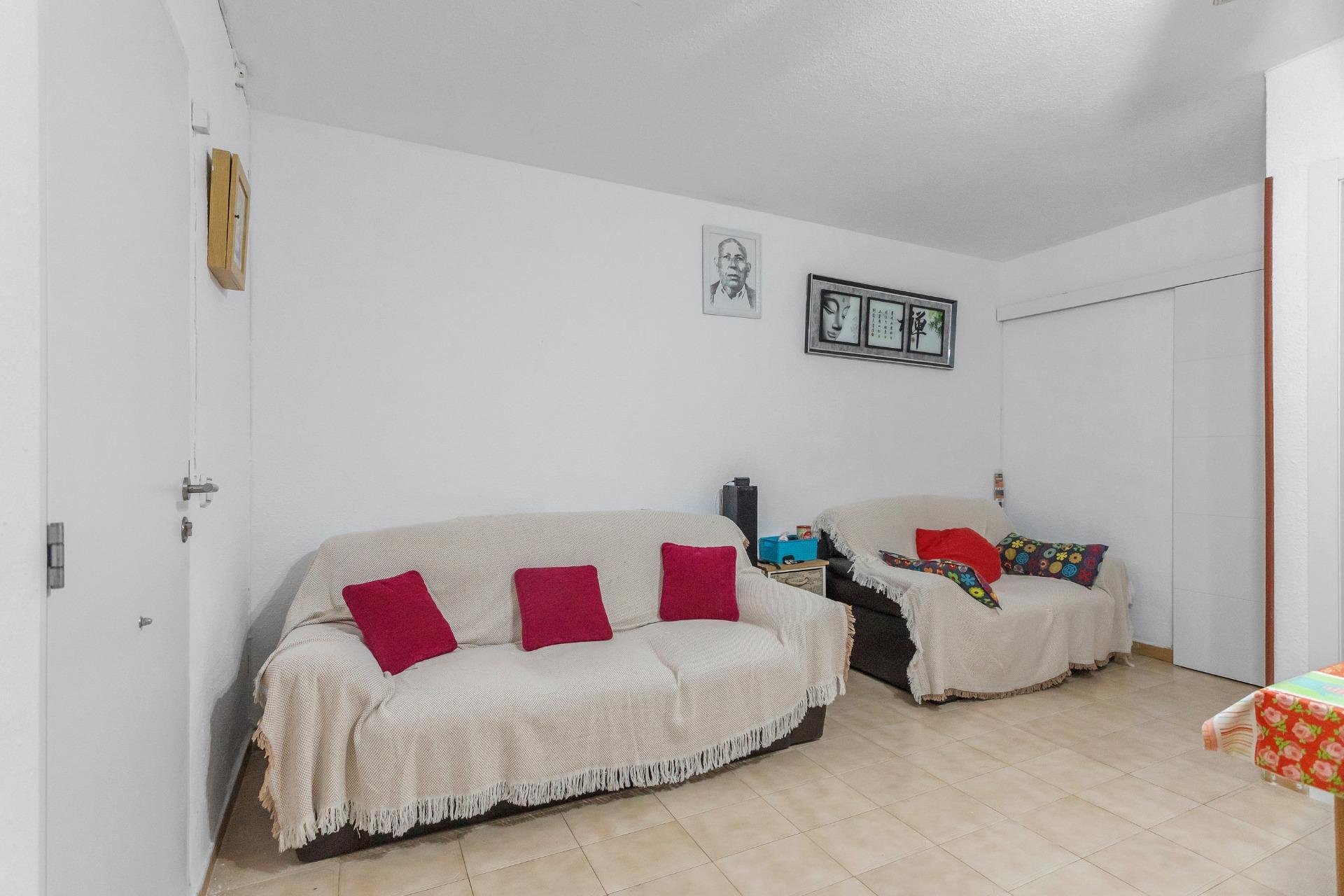 Resale - Bungalow -
Torrevieja - Playa de los Naufragos