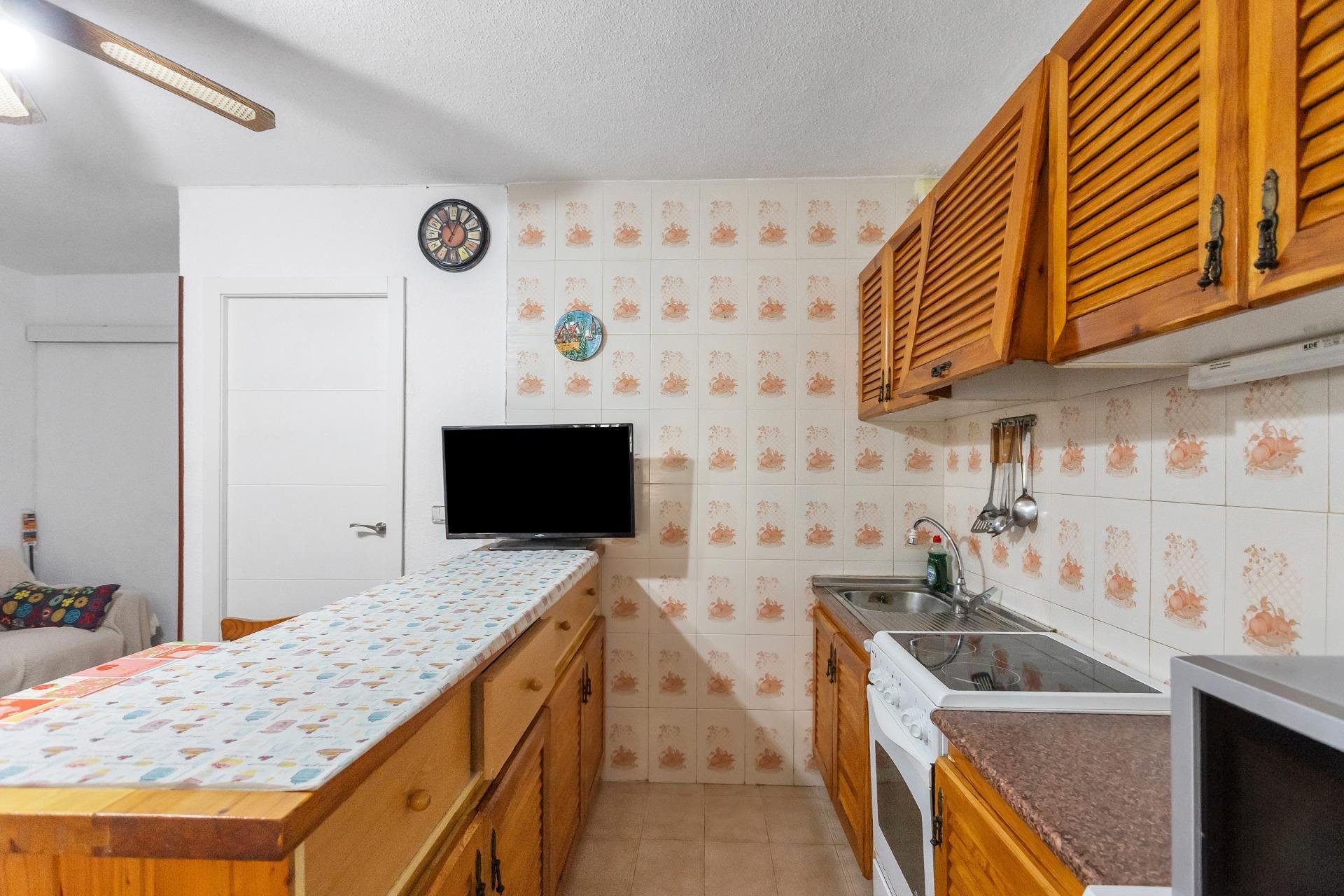 Resale - Bungalow -
Torrevieja - Playa de los Naufragos