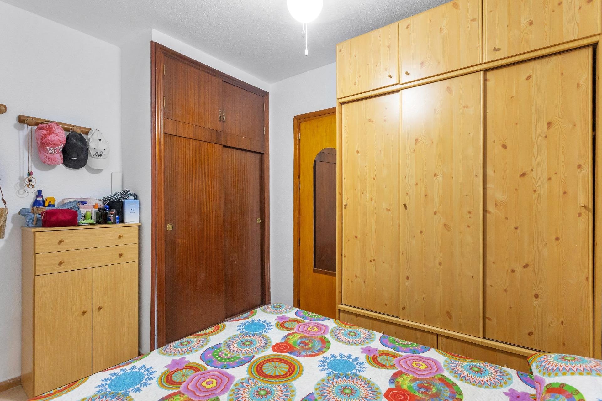 Resale - Bungalow -
Torrevieja - Playa de los Naufragos
