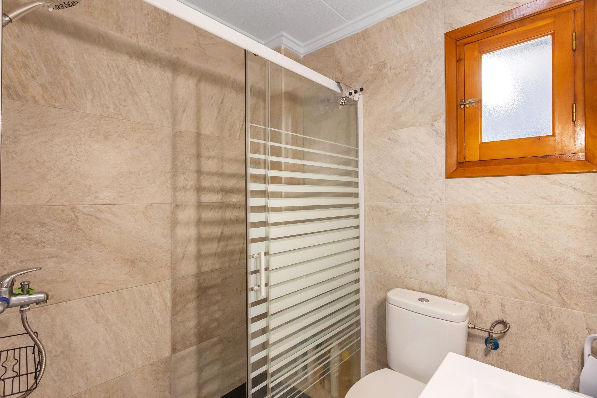 Resale - Bungalow -
Torrevieja - Playa de los Naufragos