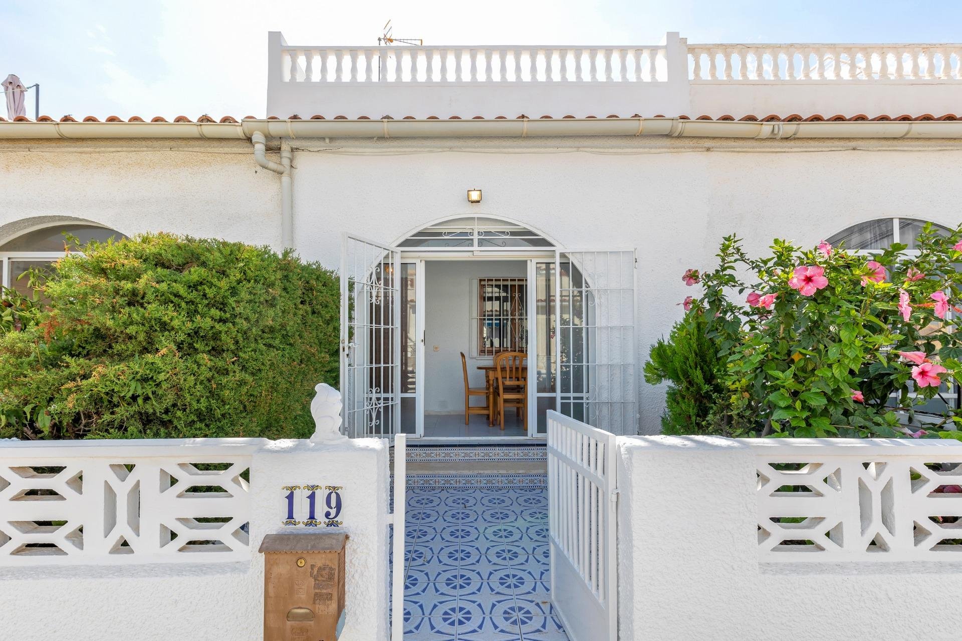 Resale - Bungalow -
Torrevieja - San luis