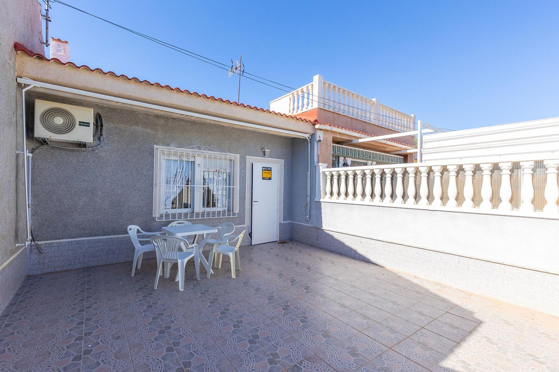 Resale - Bungalow -
Torrevieja - Torretas  - La Siesta - El Limonar