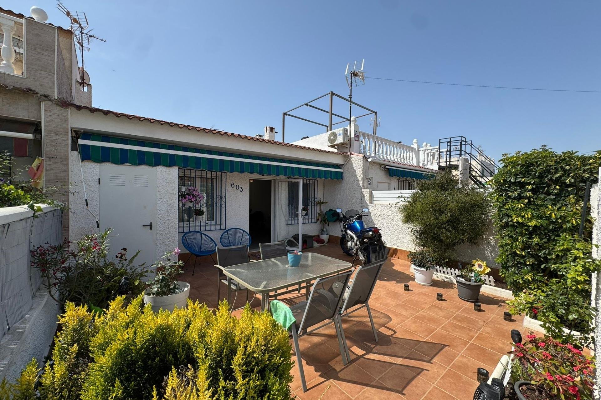 Resale - Bungalow -
Torrevieja - Torretas  - La Siesta - El Limonar