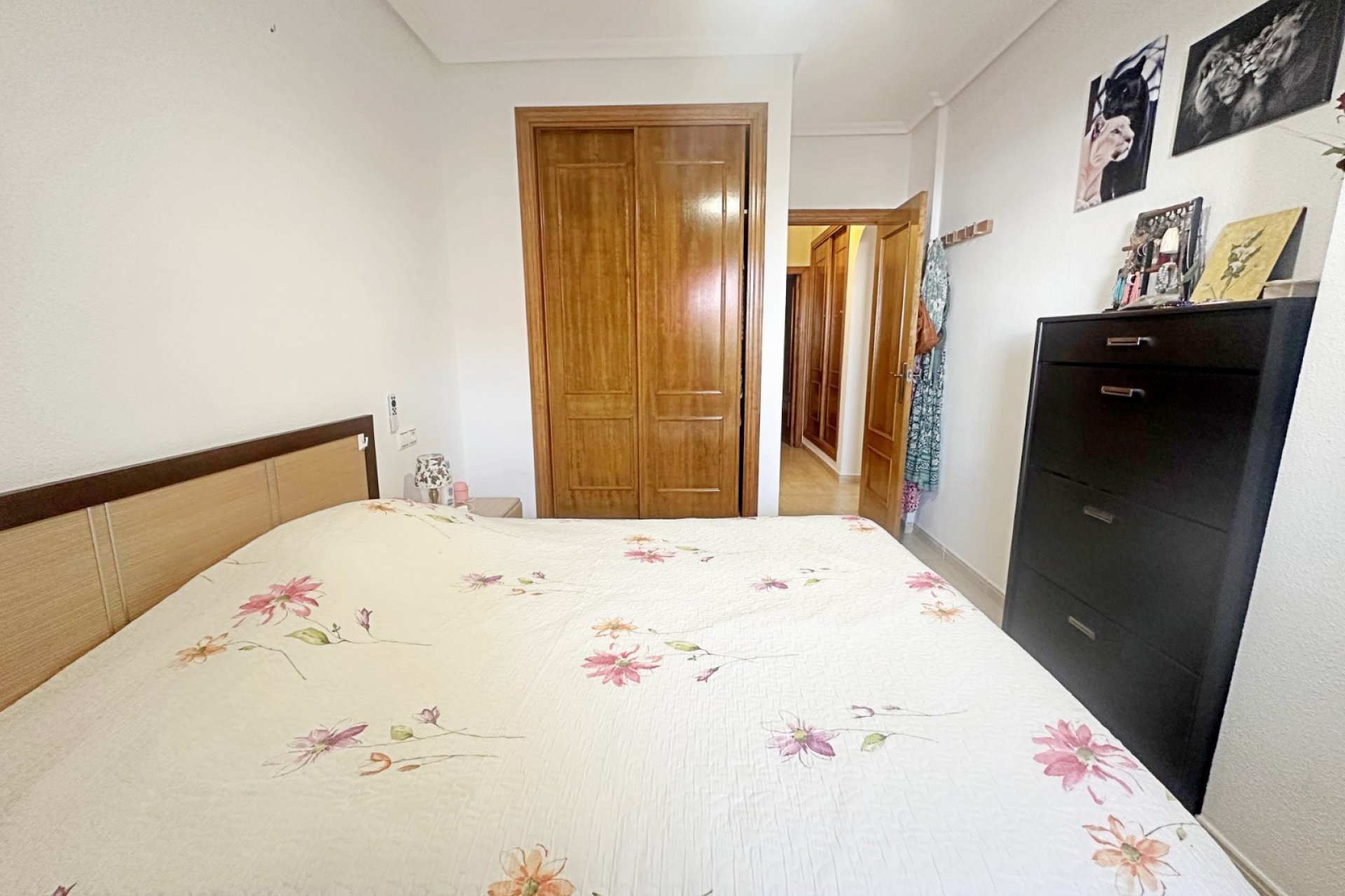 Resale - Bungalow -
Torrevieja