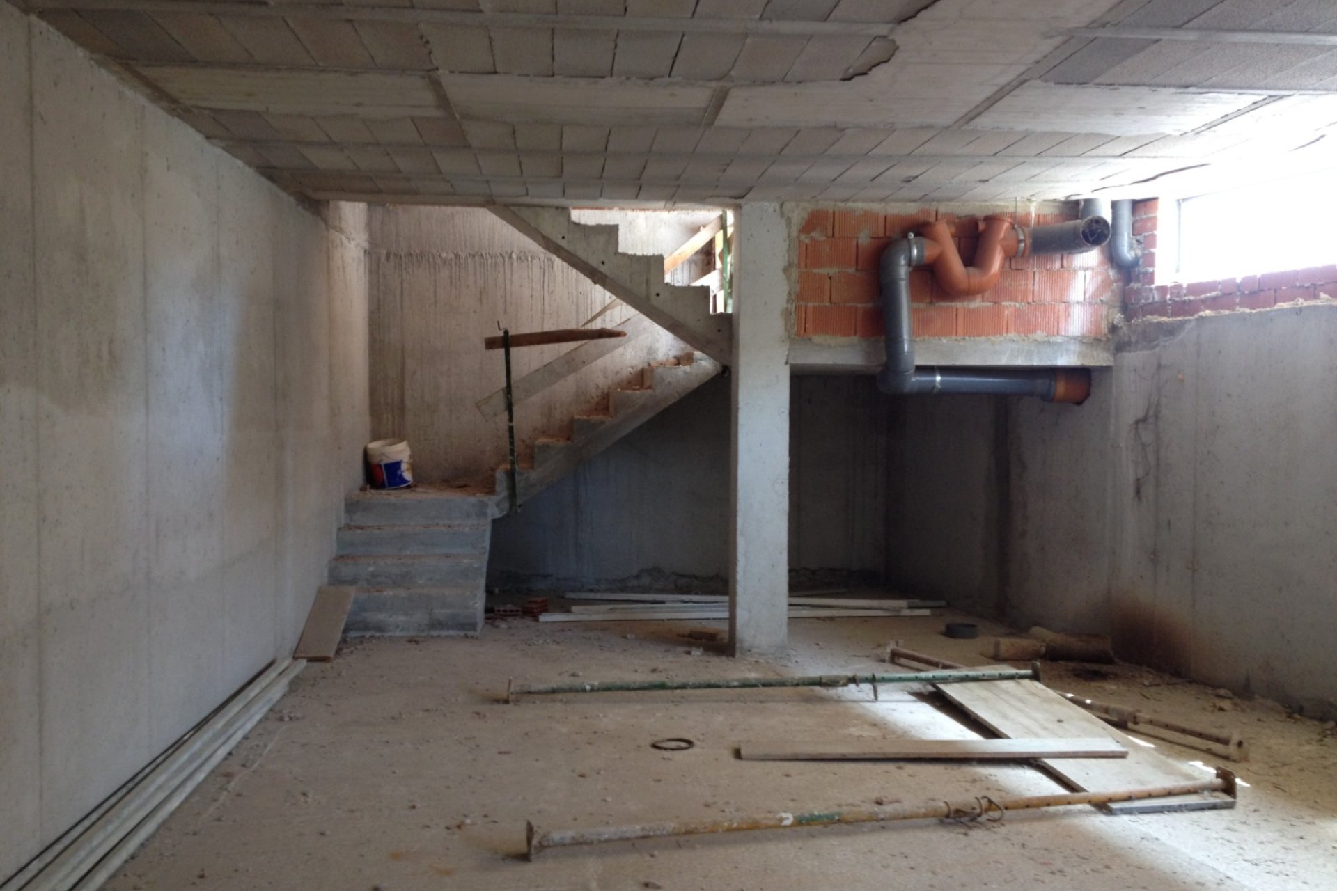 Resale - Commercial -
Los Montesinos