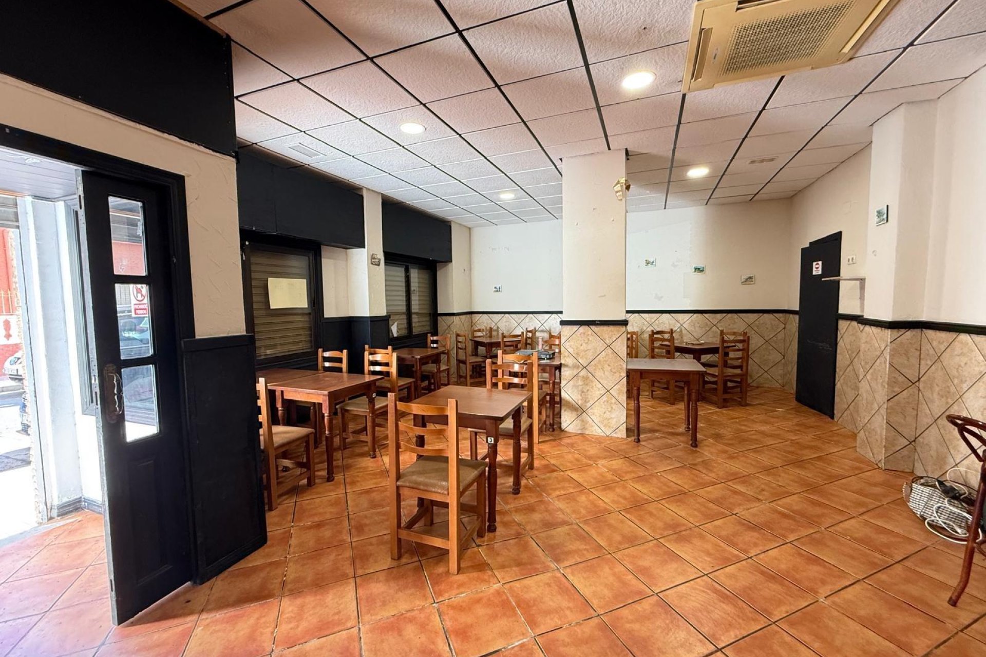 Resale - Commercial -
Torrevieja - Estacion de autobuses