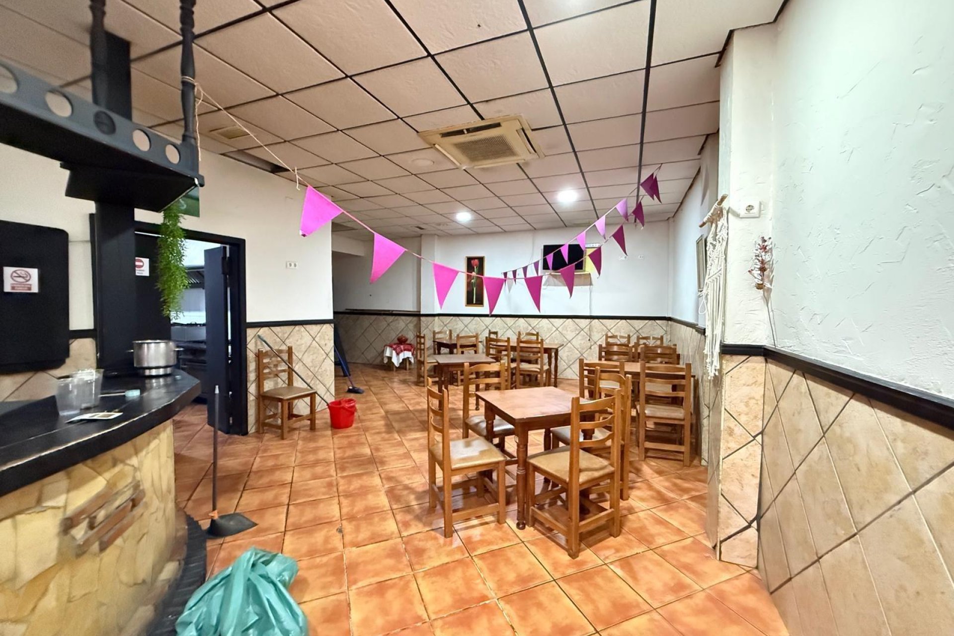 Resale - Commercial -
Torrevieja - Estacion de autobuses