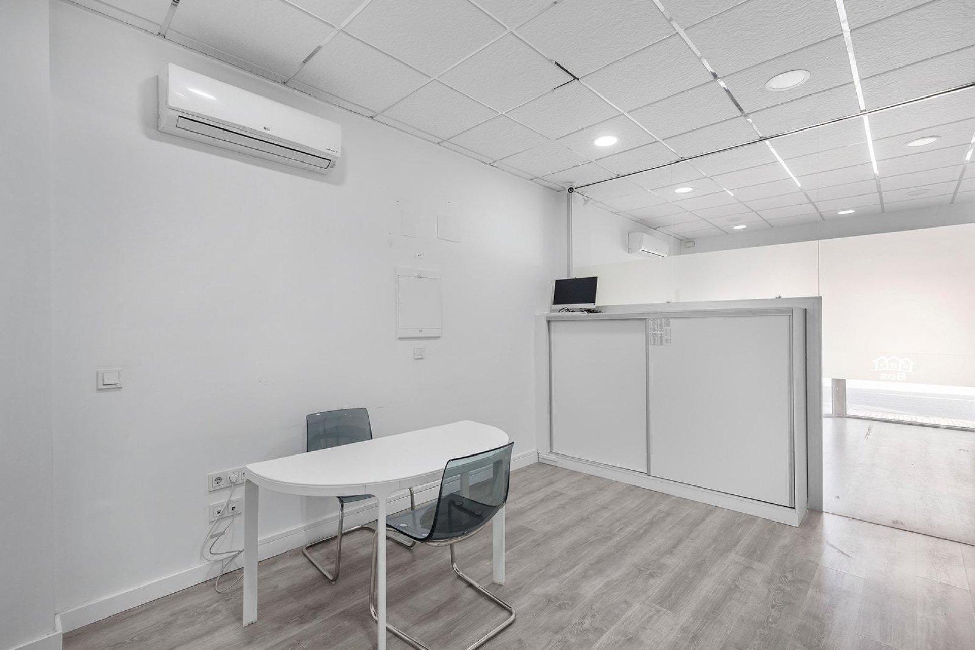 Resale - Commercial -
Torrevieja - La Mata