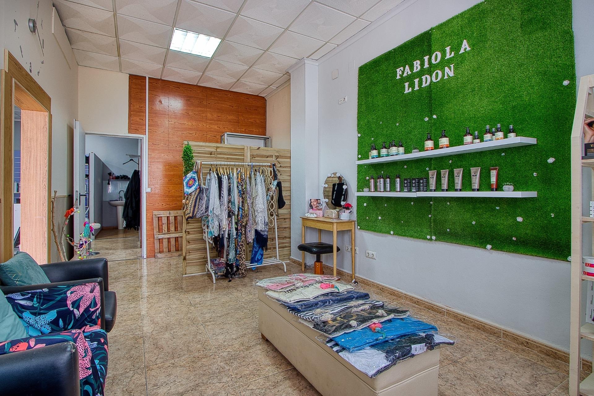 Resale - Commercial -
Torrevieja - La Mata