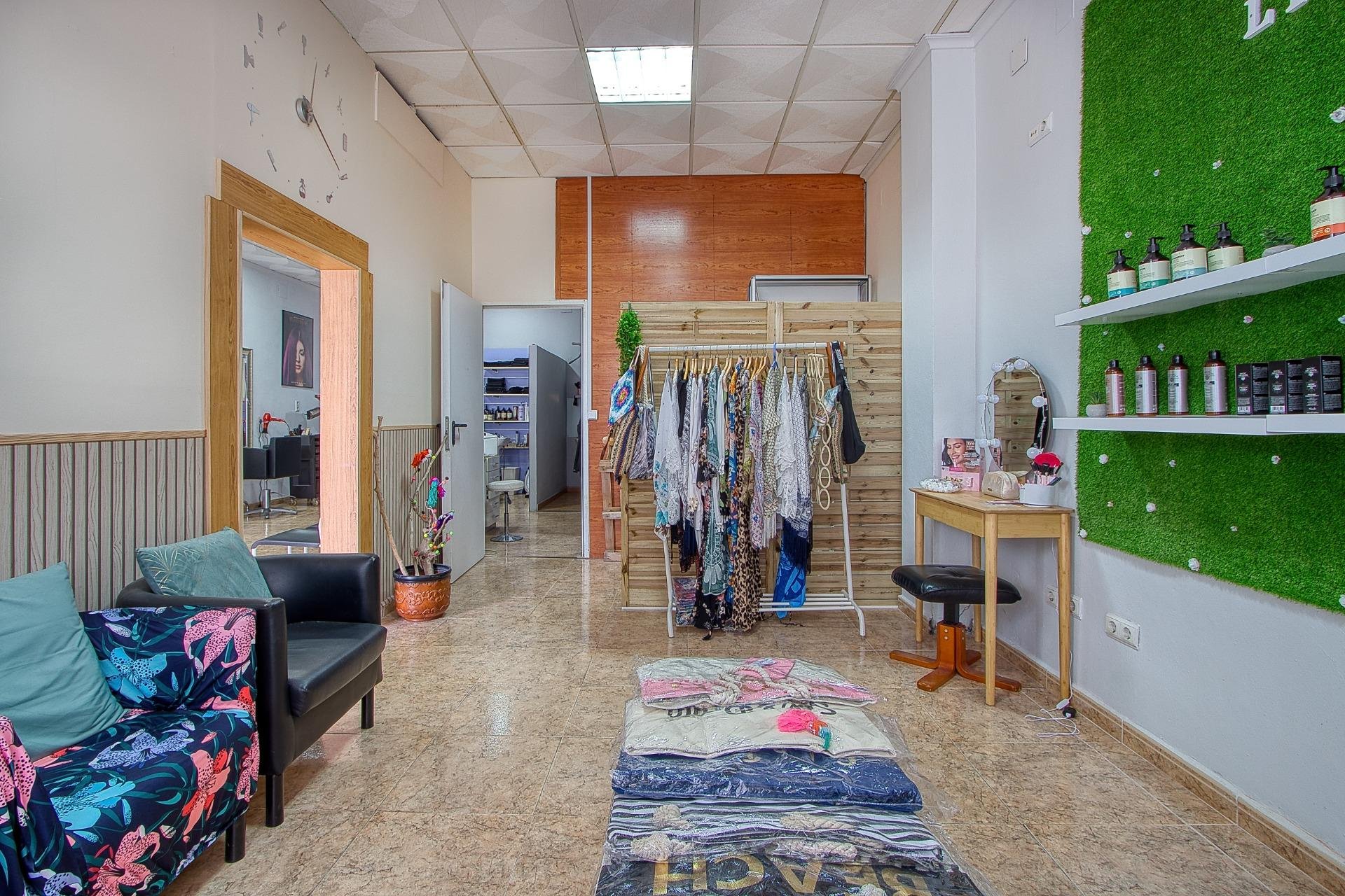 Resale - Commercial -
Torrevieja - La Mata