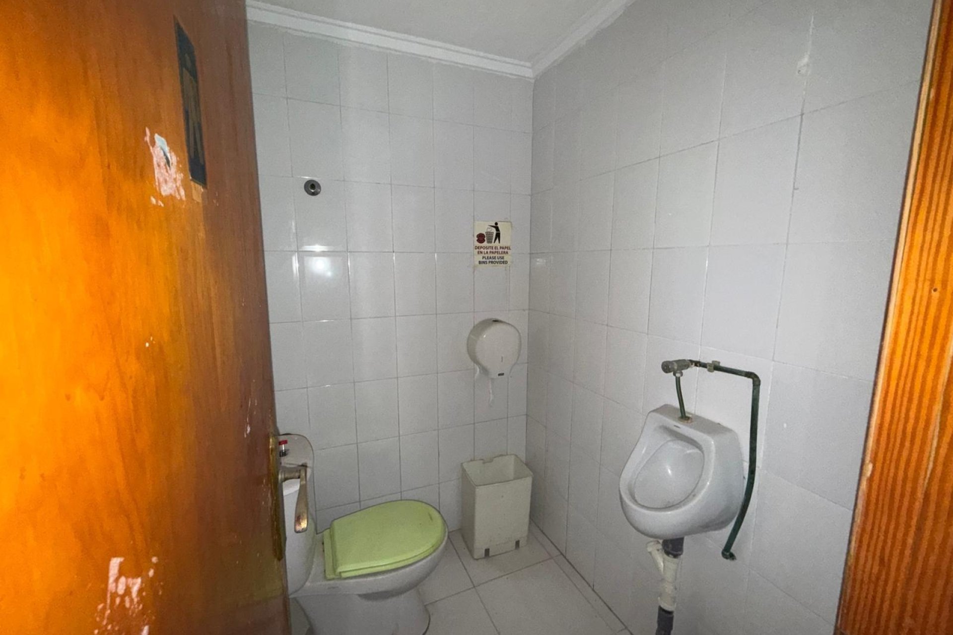 Resale - Commercial -
Torrevieja - Playa del Cura