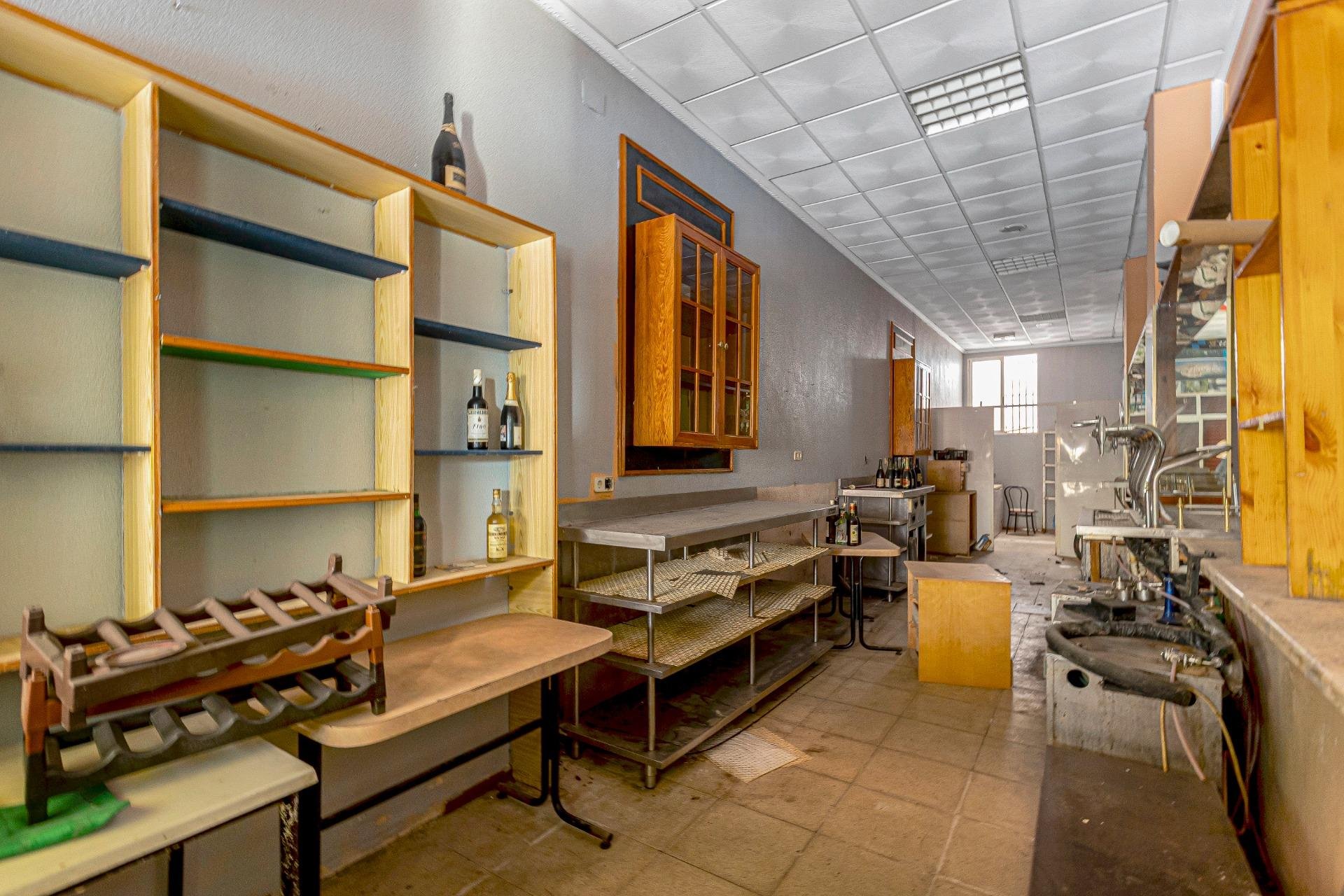 Resale - Commercial -
Torrevieja - Playa del Cura