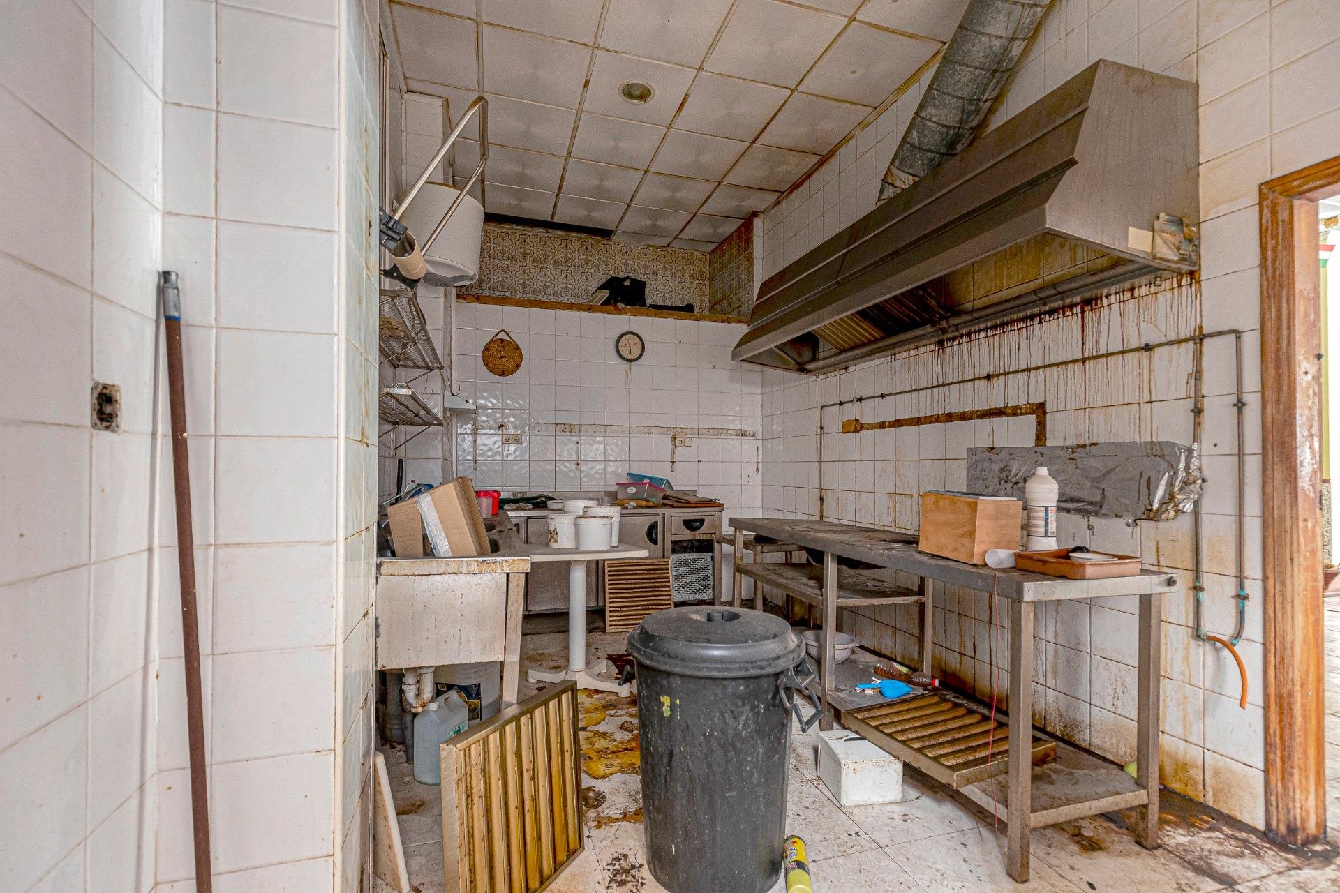 Resale - Commercial -
Torrevieja - Playa del Cura