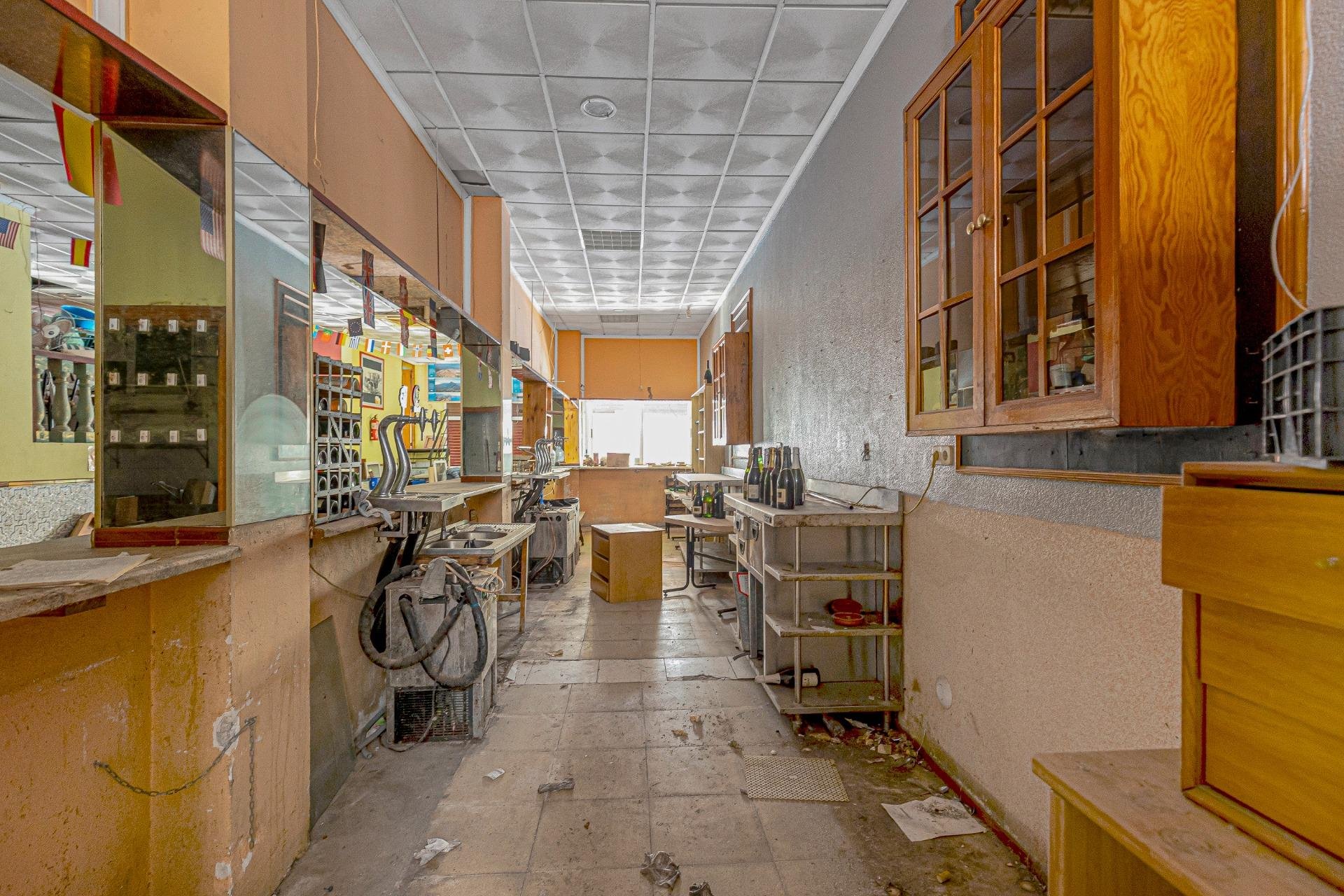 Resale - Commercial -
Torrevieja - Playa del Cura