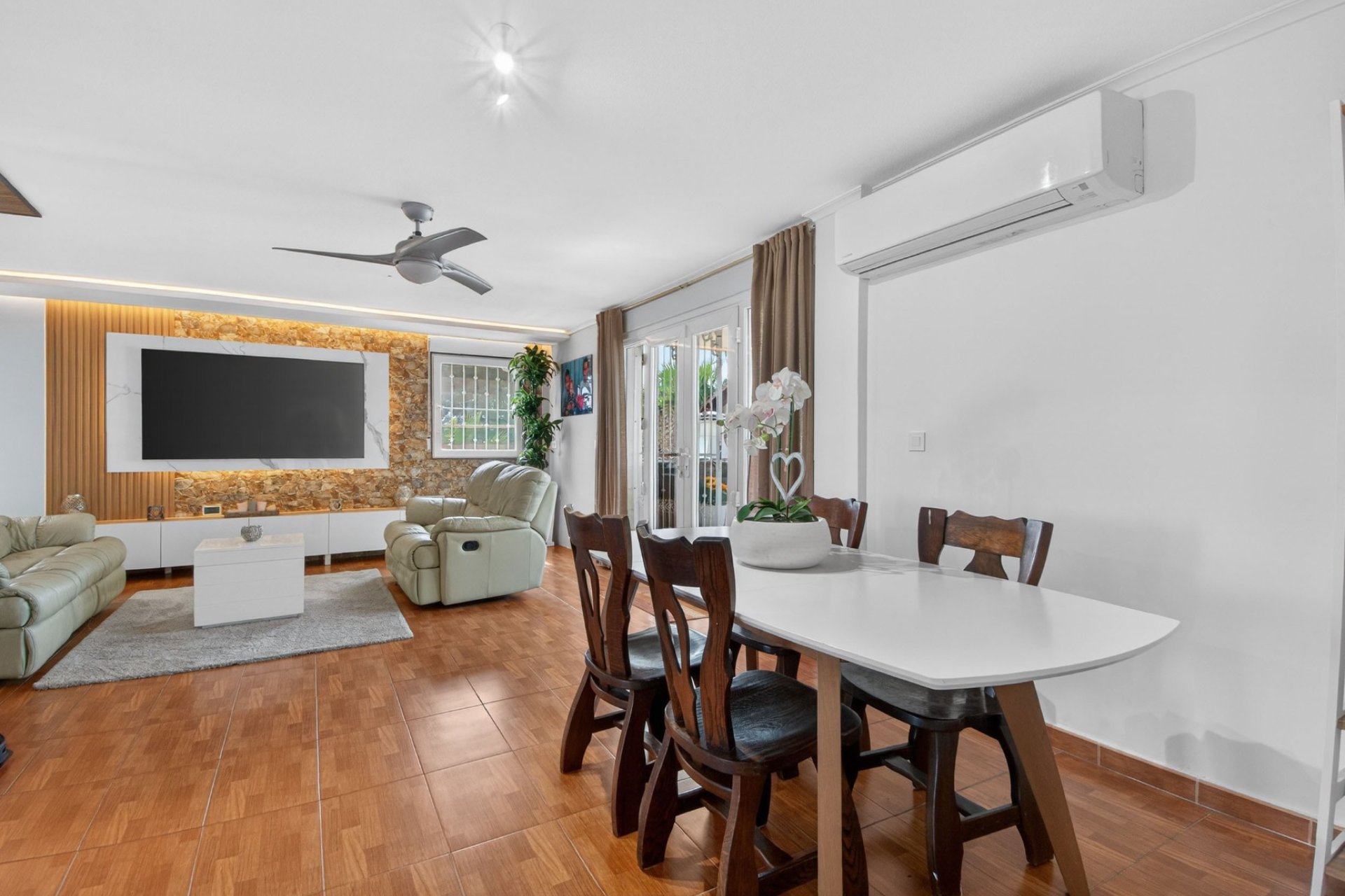 Resale - Country House -
Albatera - Albatera - Country