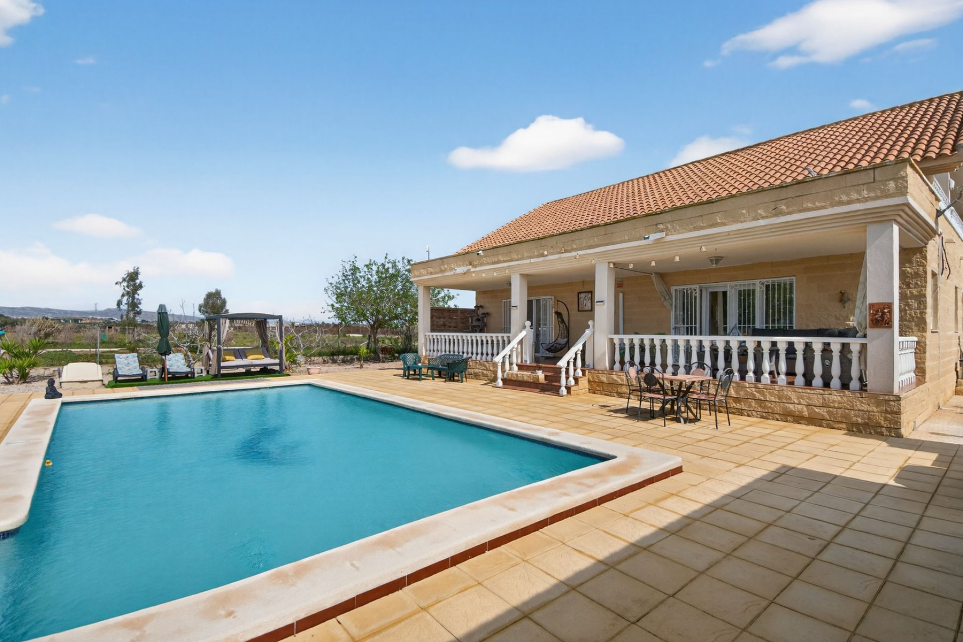 Resale - Country House -
Albatera - Albatera - Country