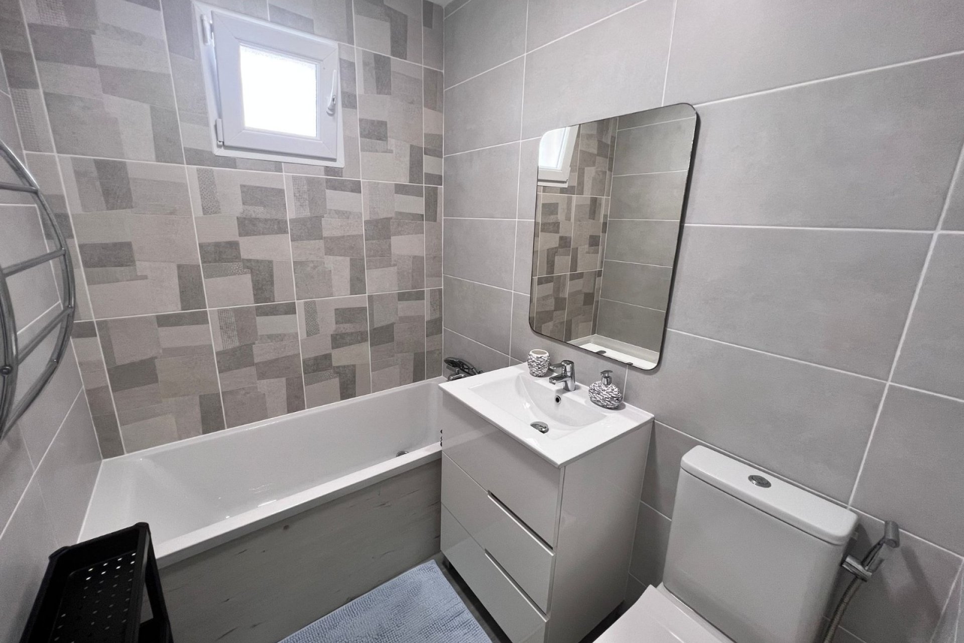 Resale - Country House -
Alicante - La Marina