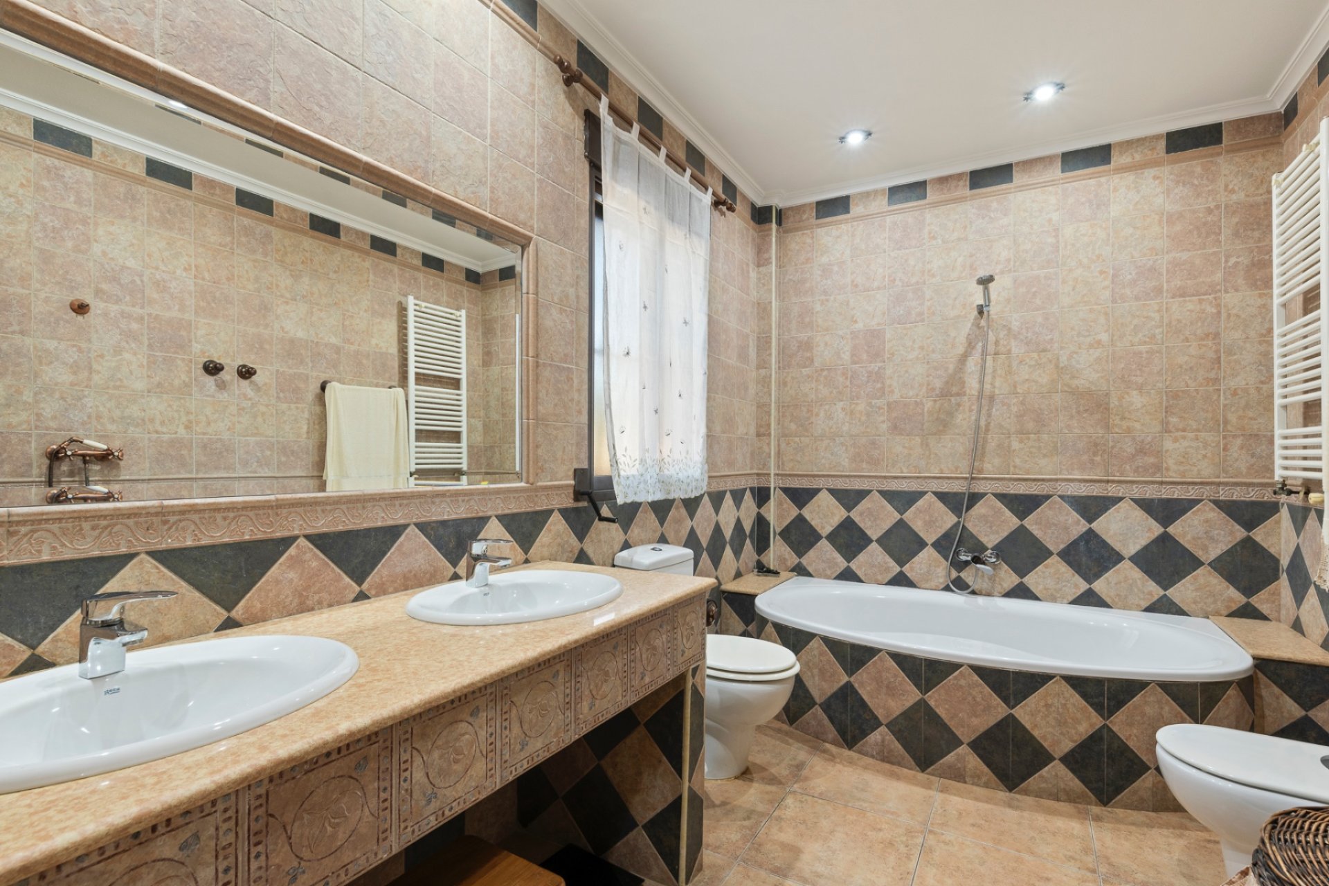 Resale - Country House -
Beniel - Beniel - Country