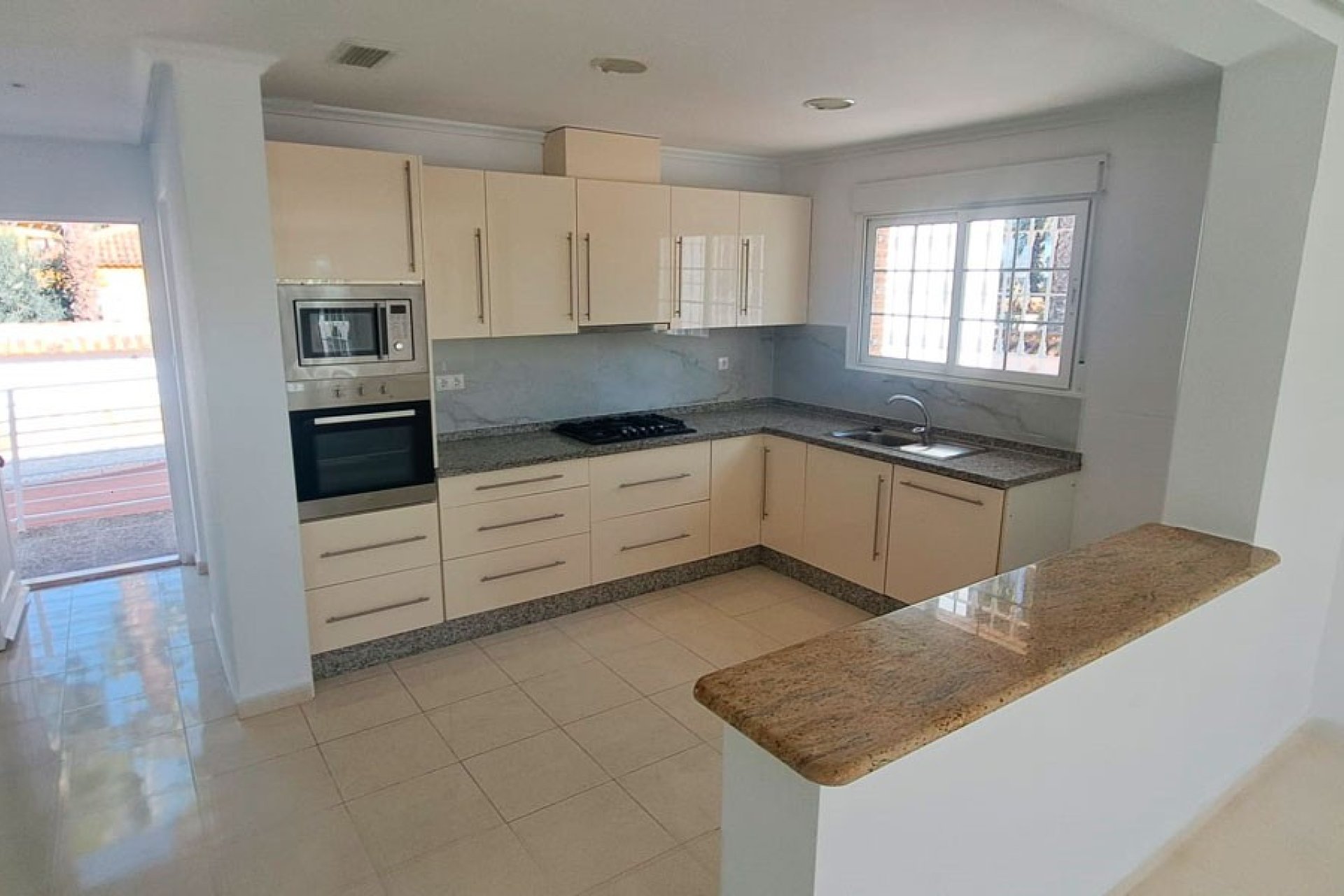 Resale - Country House -
Catral - Catral - Country