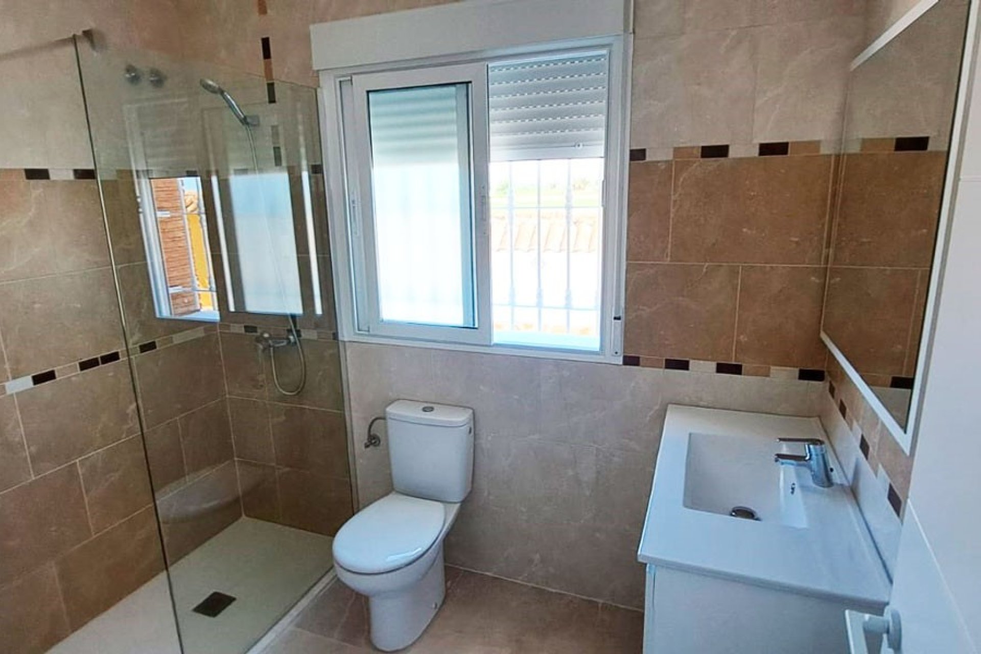 Resale - Country House -
Catral - Catral - Country