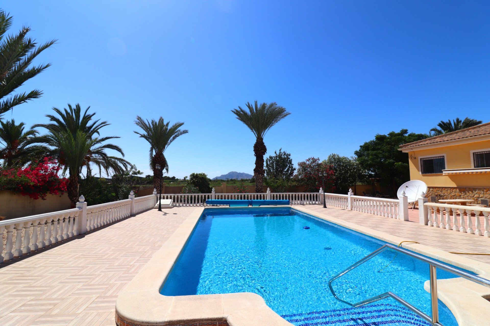 Resale - Country House -
Catral - Catral - Country