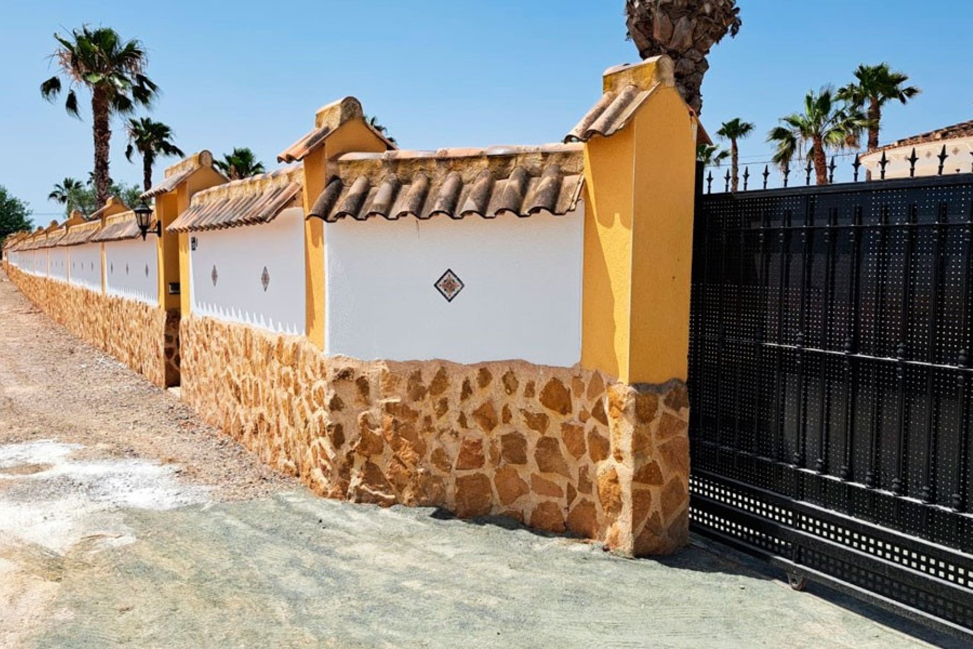 Resale - Country House -
Catral - Catral - Country