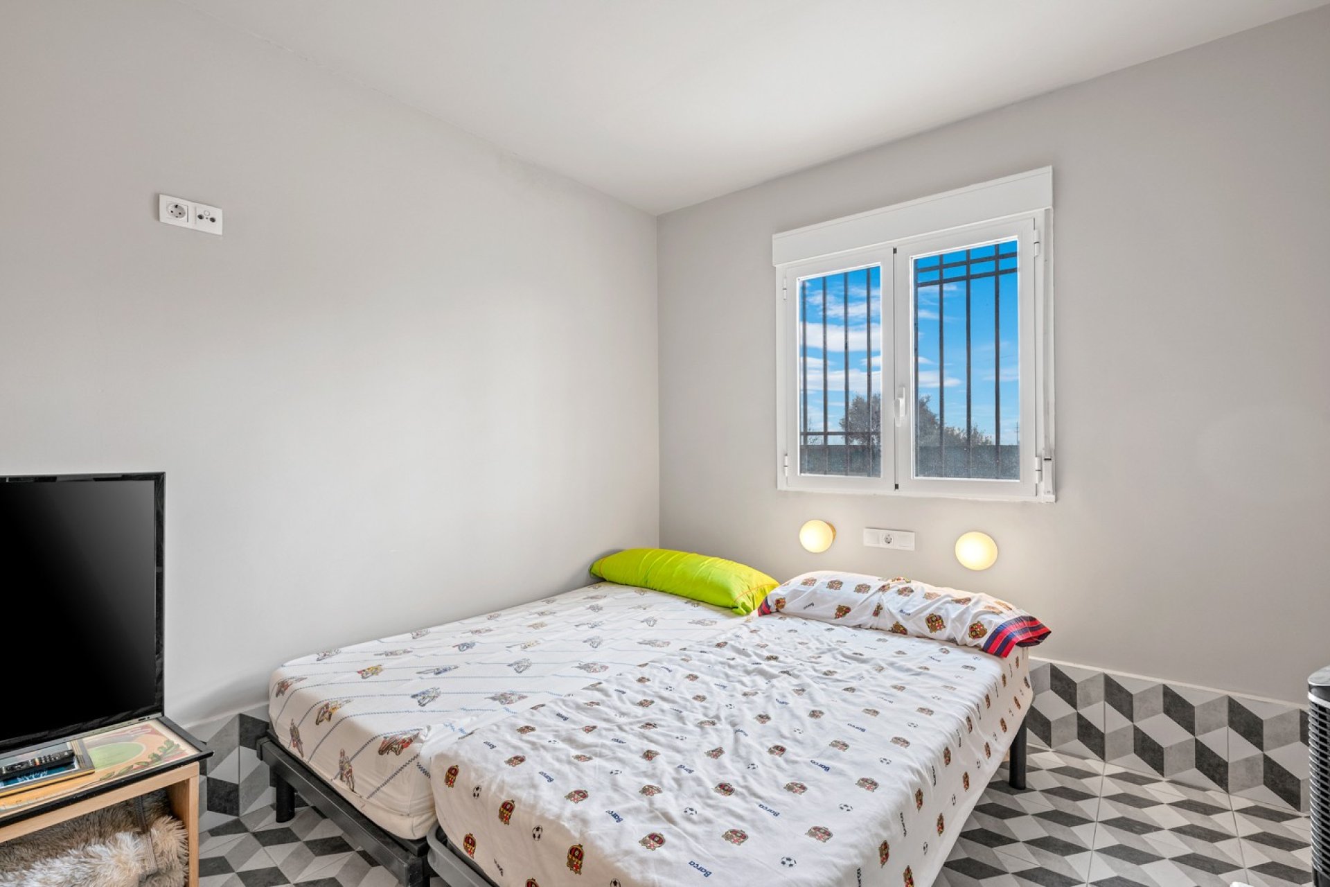 Resale - Country House -
Elche - Elche - Country