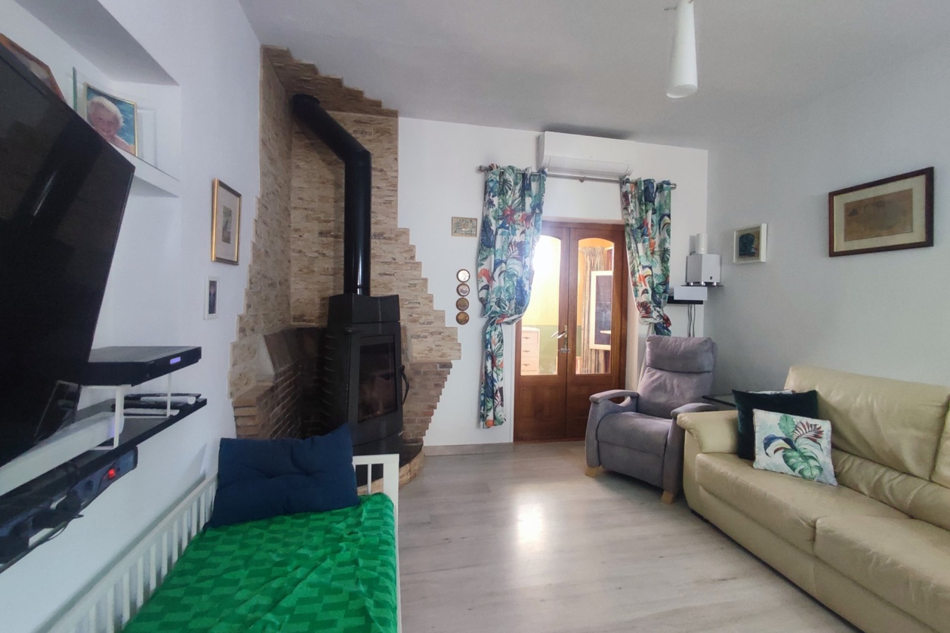 Resale - Country House -
Gea Y Truyols - Urb Lo Santiago