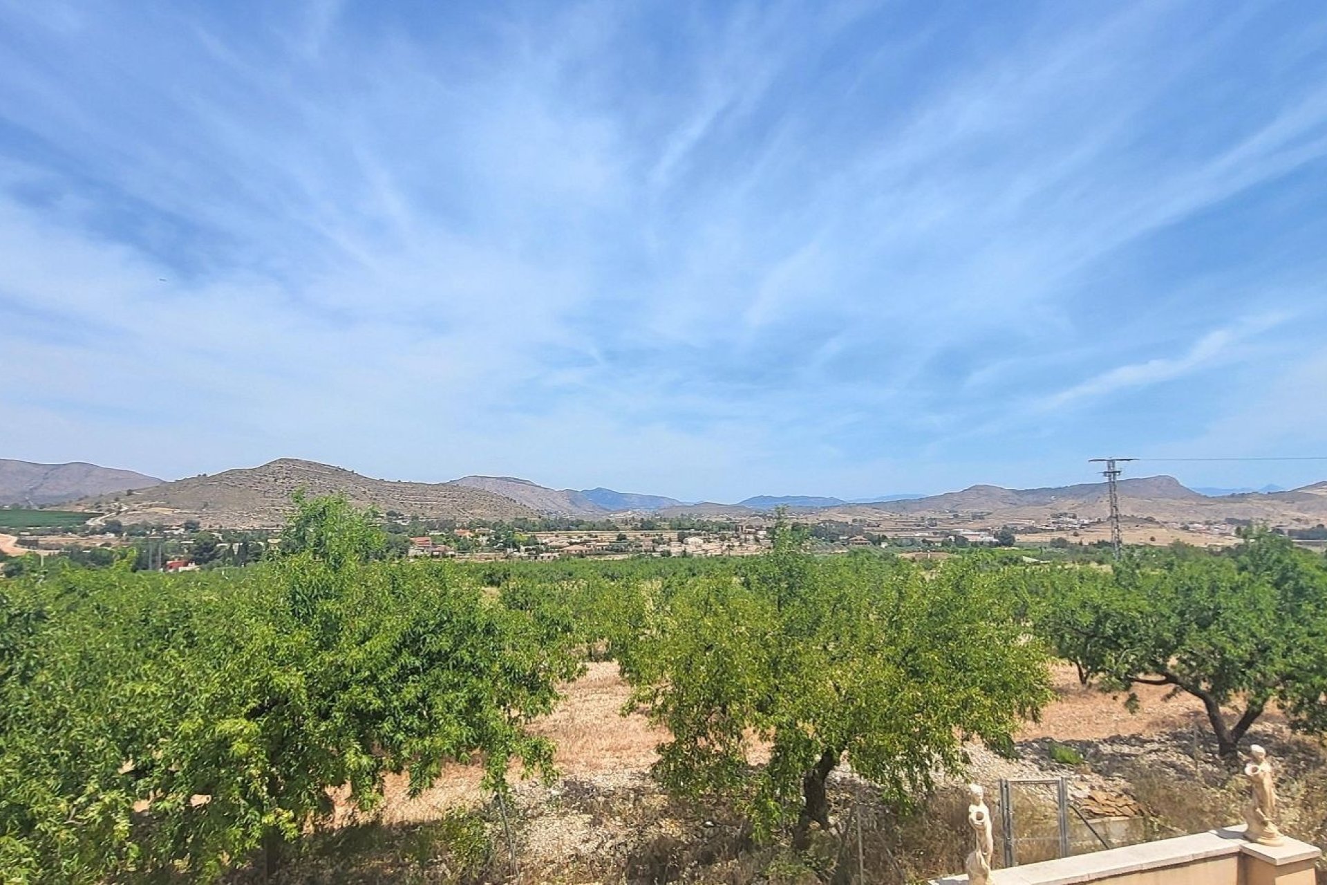 Resale - Country House -
Hondon - Hondon de Las Nieves