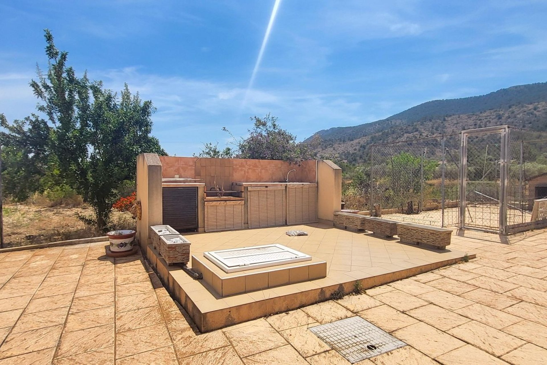 Resale - Country House -
Hondon - Hondon de Las Nieves