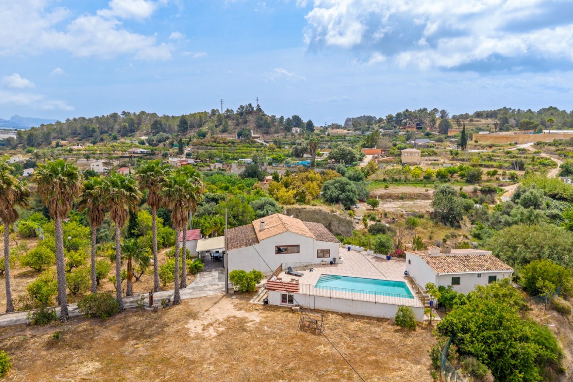 Resale - Country House -
La Nucia - La Nucia - Country