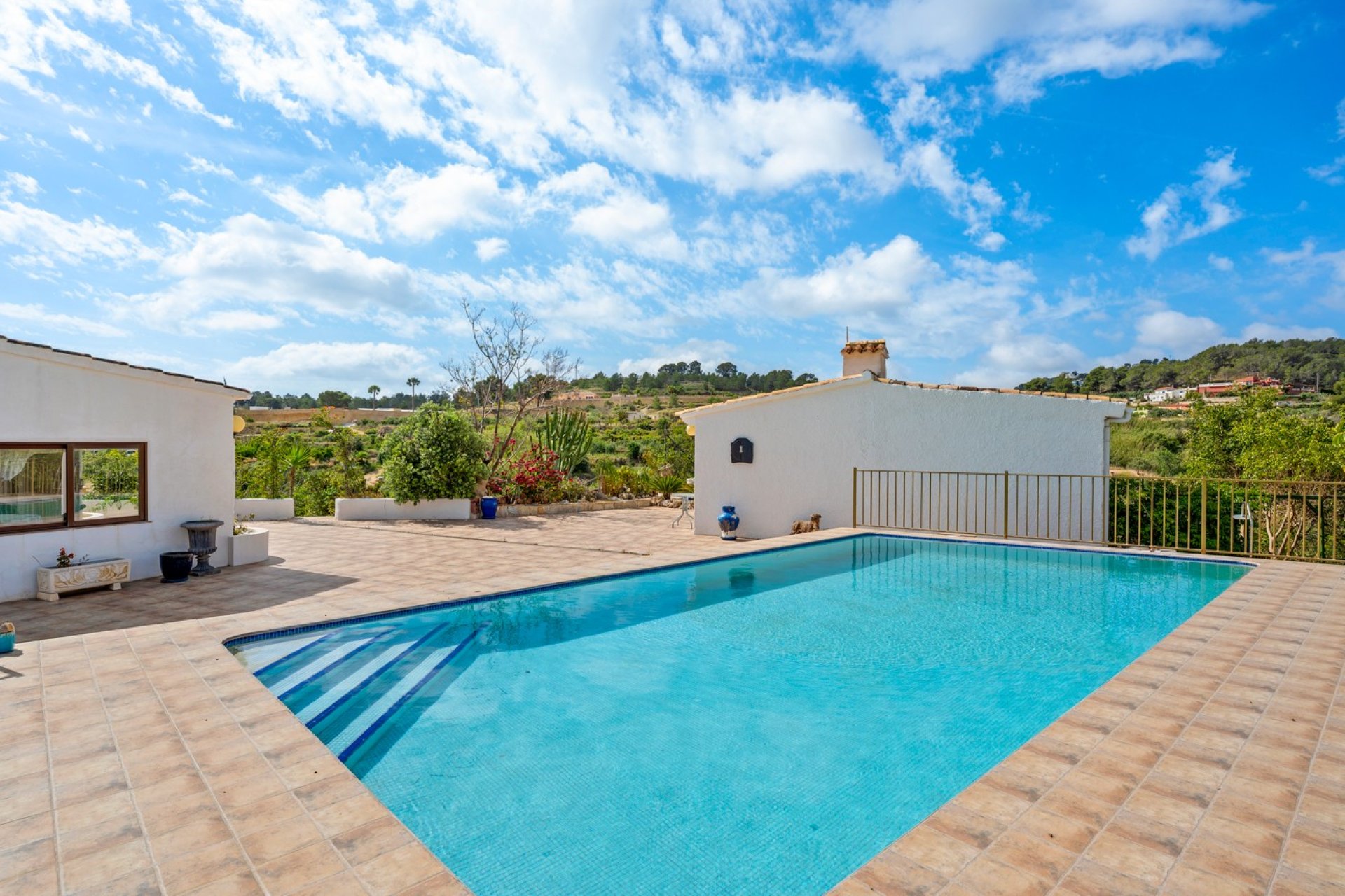 Resale - Country House -
La Nucia - La Nucia - Country