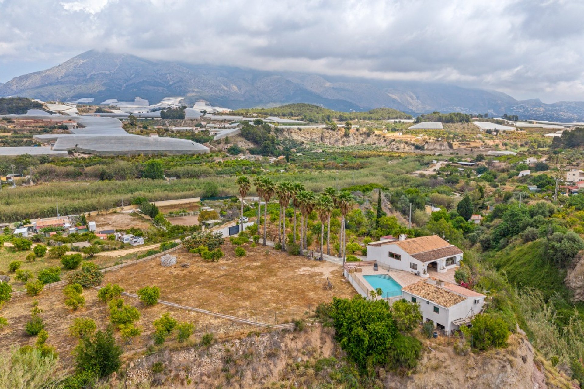 Resale - Country House -
La Nucia - La Nucia - Country
