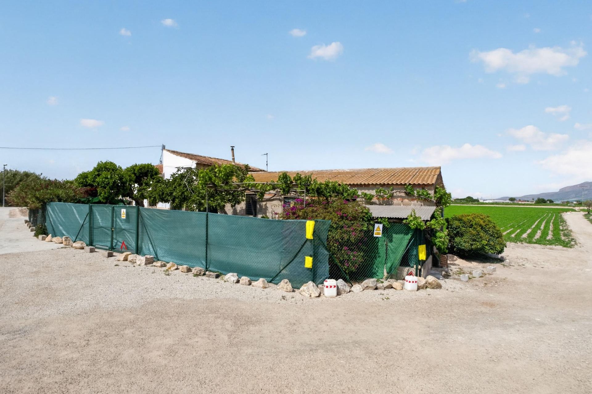 Resale - Country House -
Orihuela - Los Desamparados