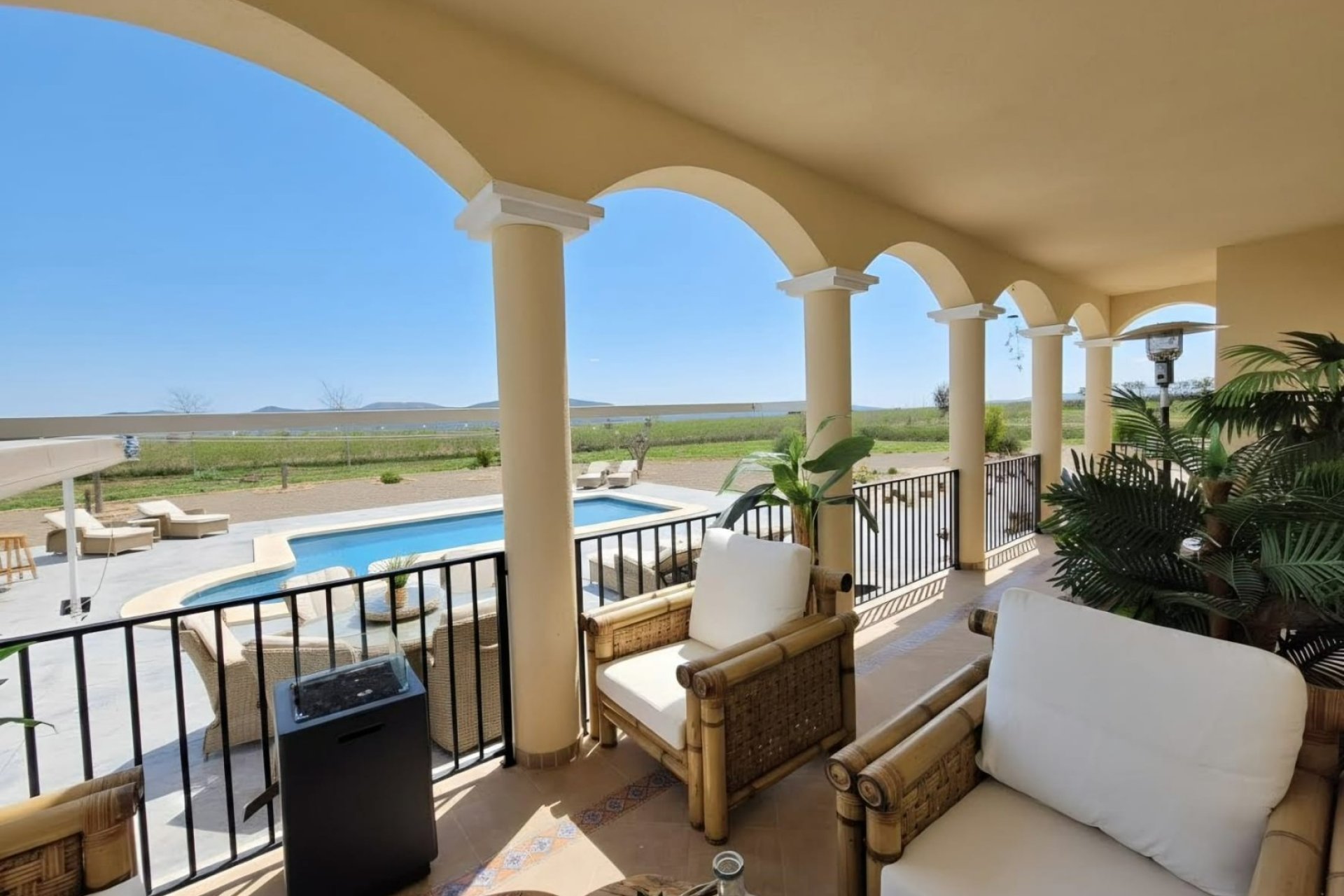 Resale - Country House -
Pinoso - Pinoso - Country