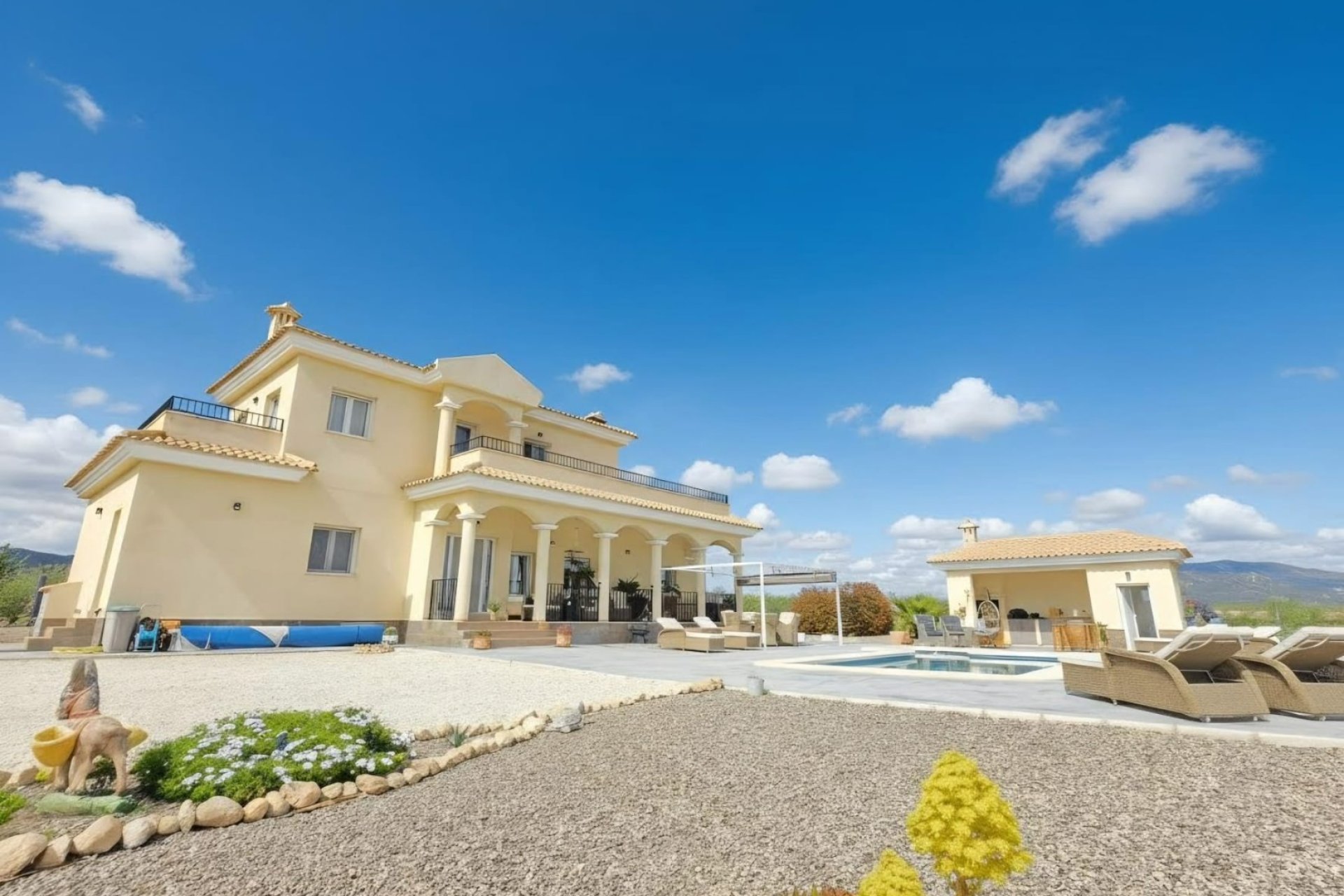 Resale - Country House -
Pinoso - Pinoso - Country