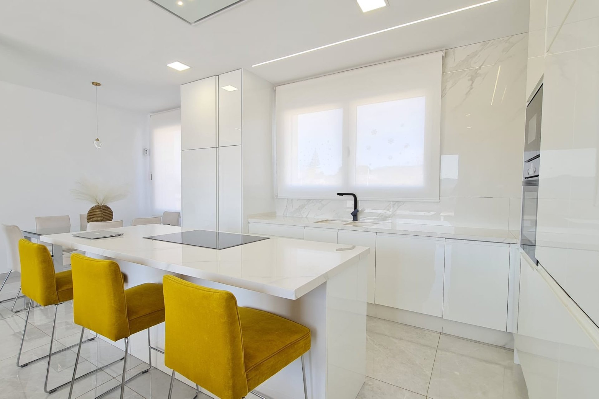 Resale - Country House -
Pinoso - Pinoso - Country