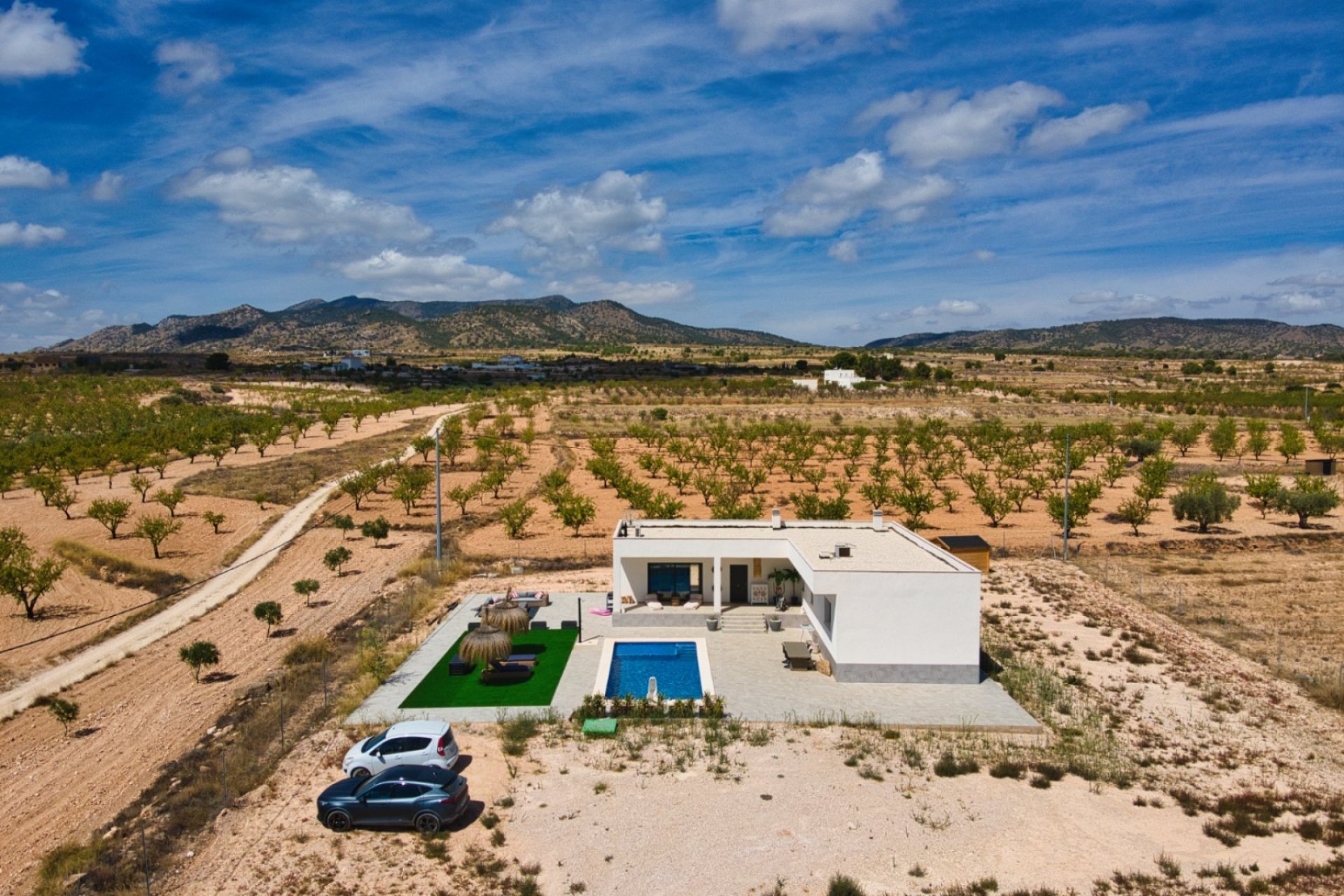 Resale - Country House -
Pinoso - Pinoso - Country