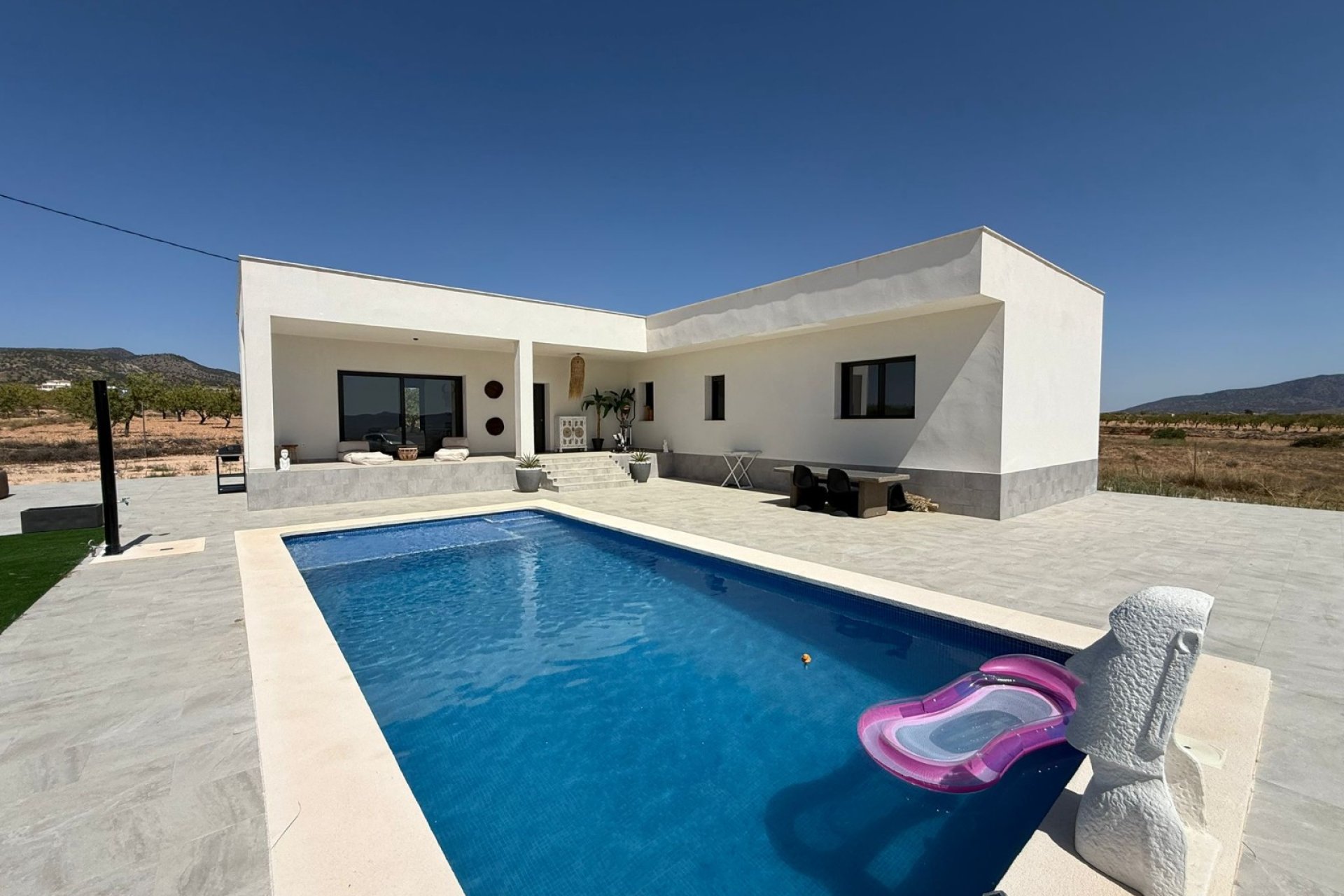 Resale - Country House -
Pinoso - Pinoso - Country