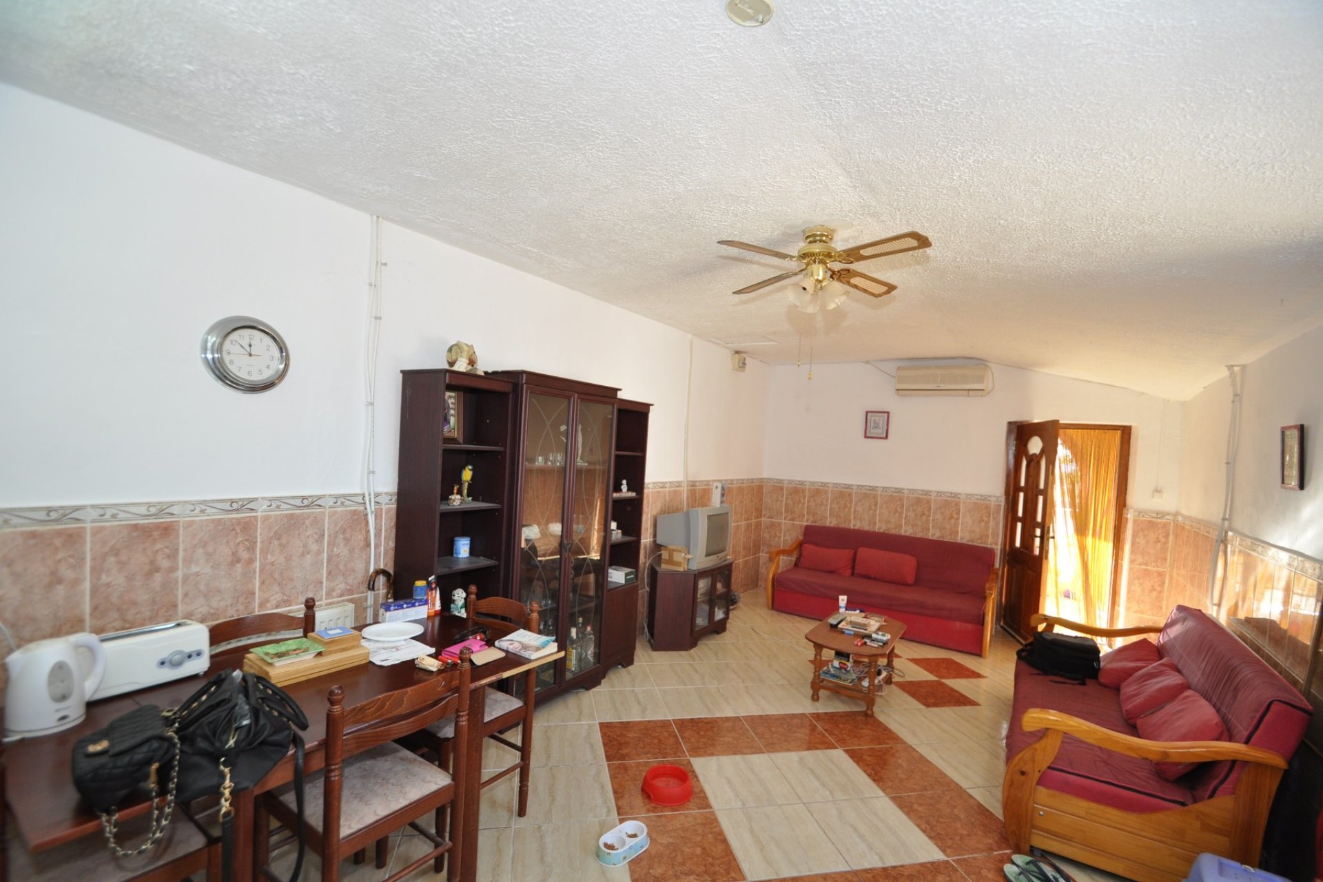 Resale - Country House -
Pinoso - Pinoso - Town