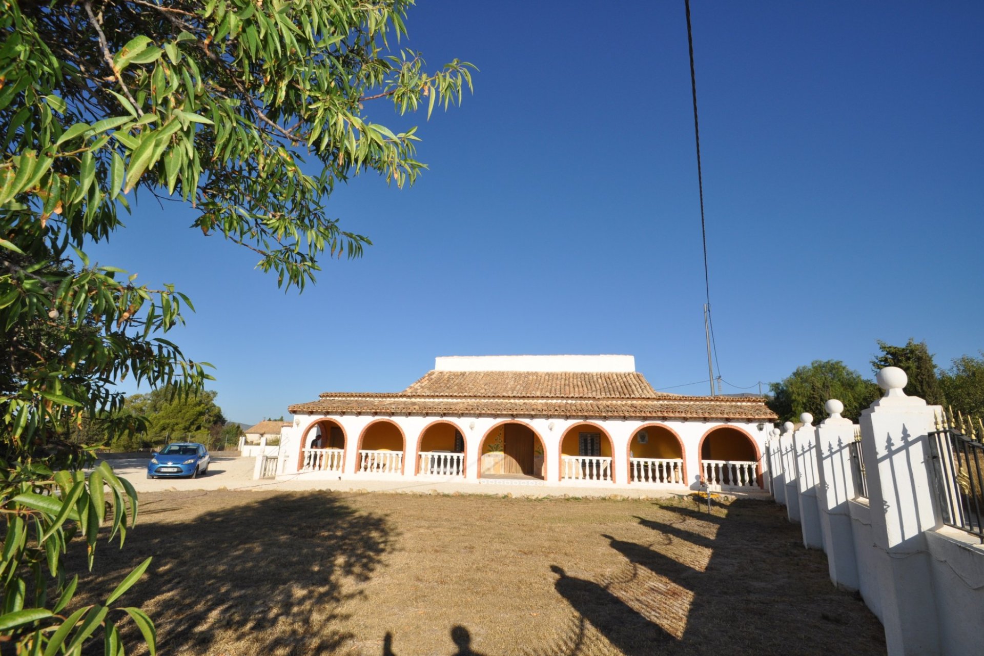 Resale - Country House -
Pinoso - Pinoso - Town