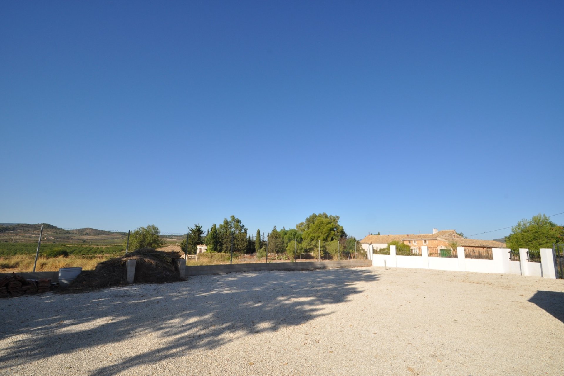 Resale - Country House -
Pinoso - Pinoso - Town