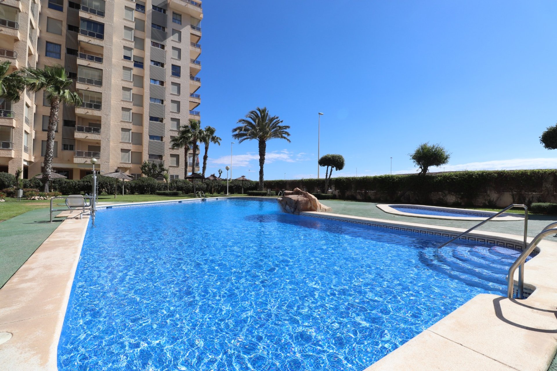 Resale - Duplex -
Guardamar del Segura - Guardamar del Segura - Town