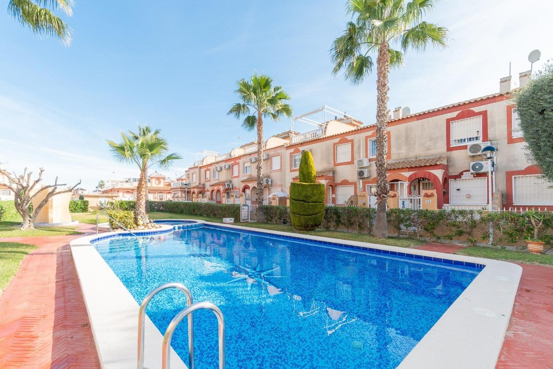 Resale - Duplex -
Orihuela Costa - Playa Flamenca