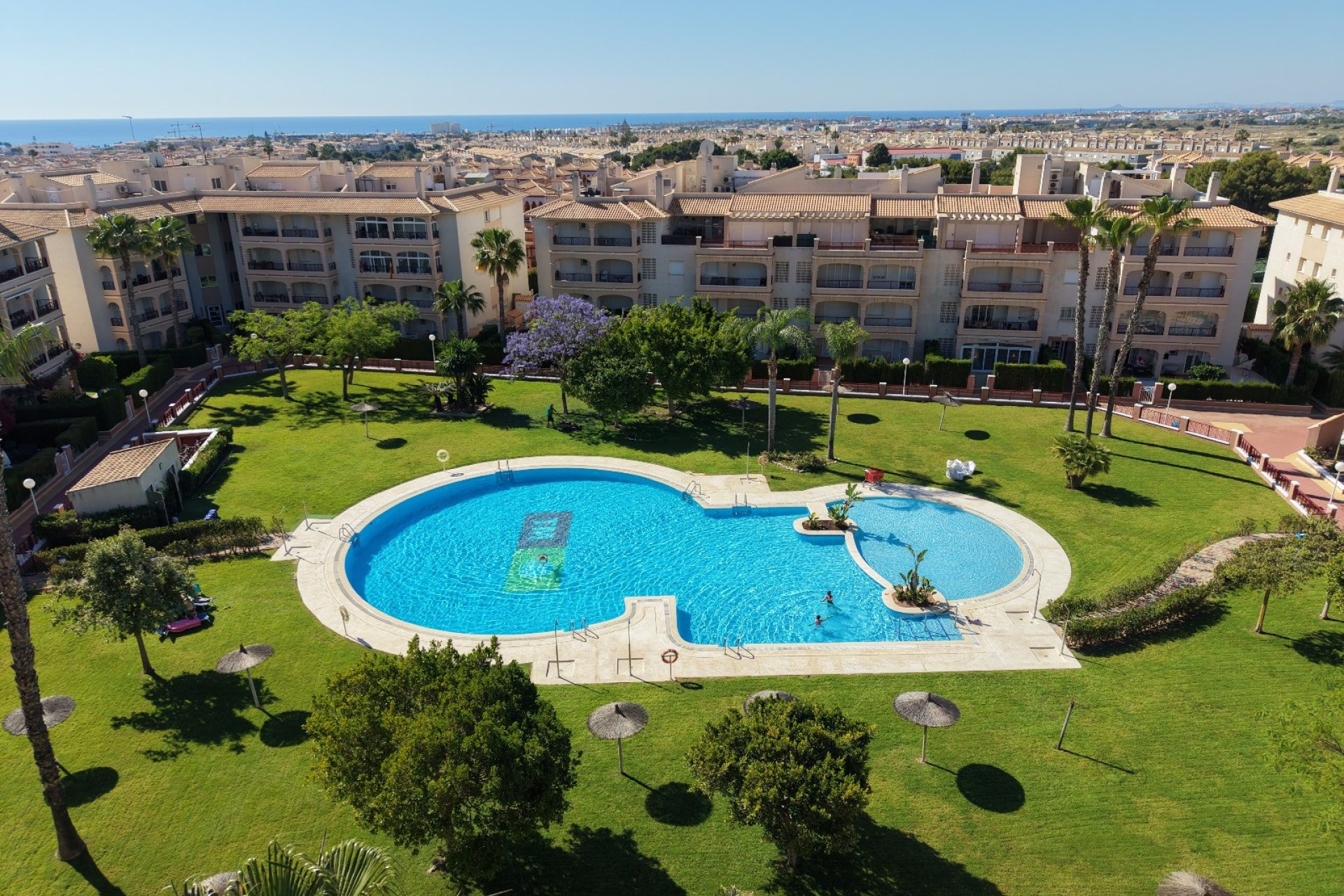 Resale - Duplex -
Orihuela Costa - Playa Flamenca