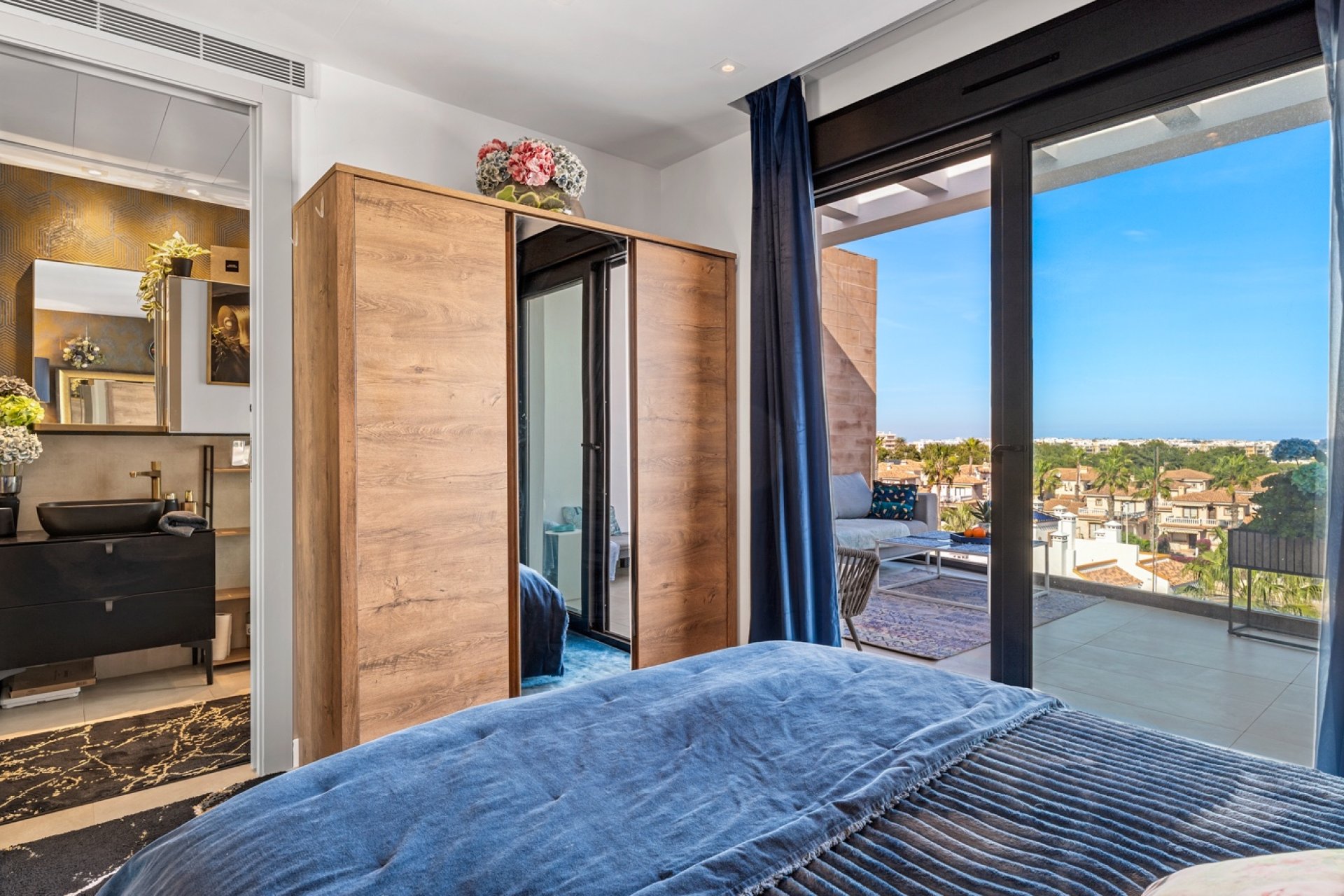 Resale - Duplex -
Orihuela Costa - Villamartin