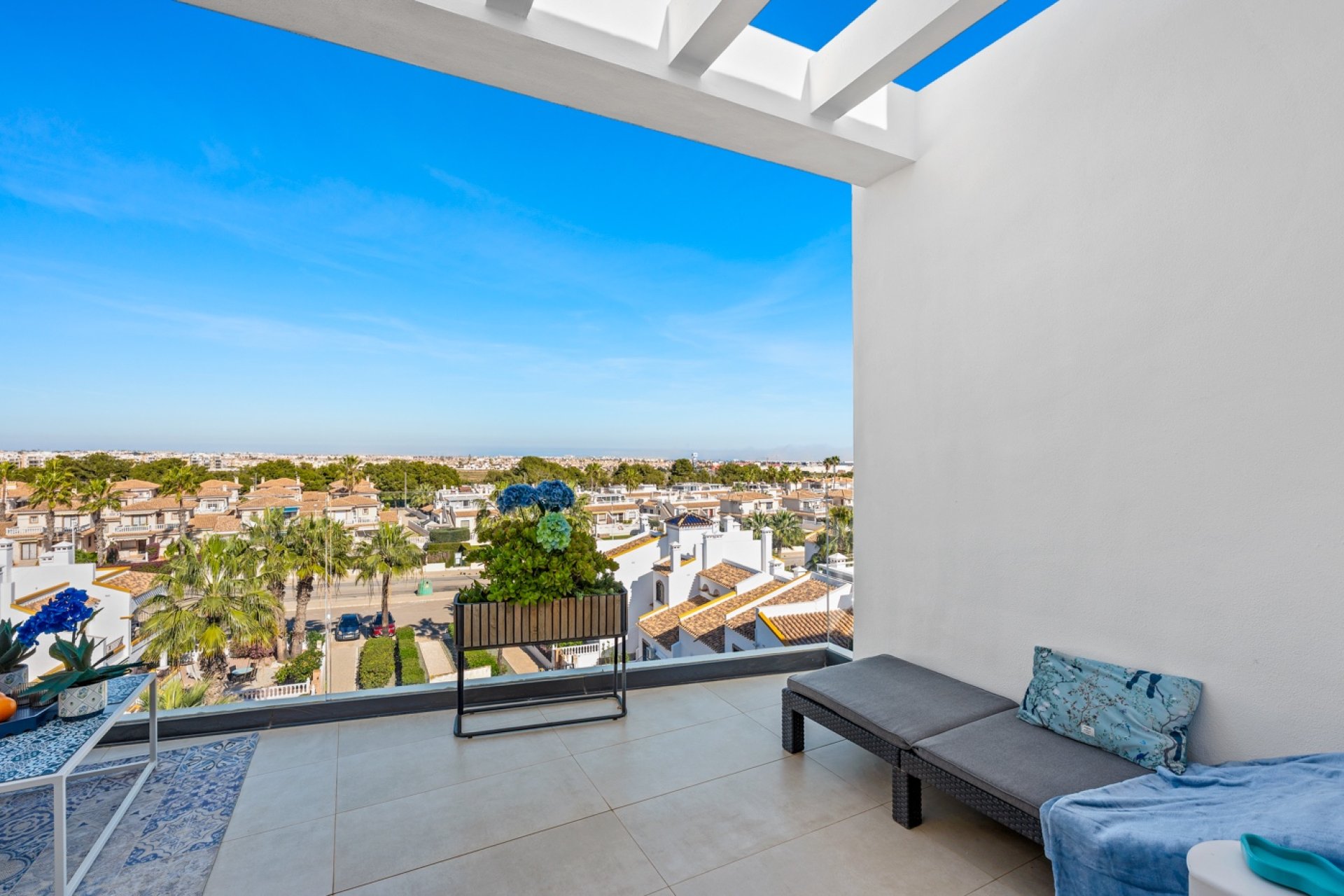 Resale - Duplex -
Orihuela Costa - Villamartin